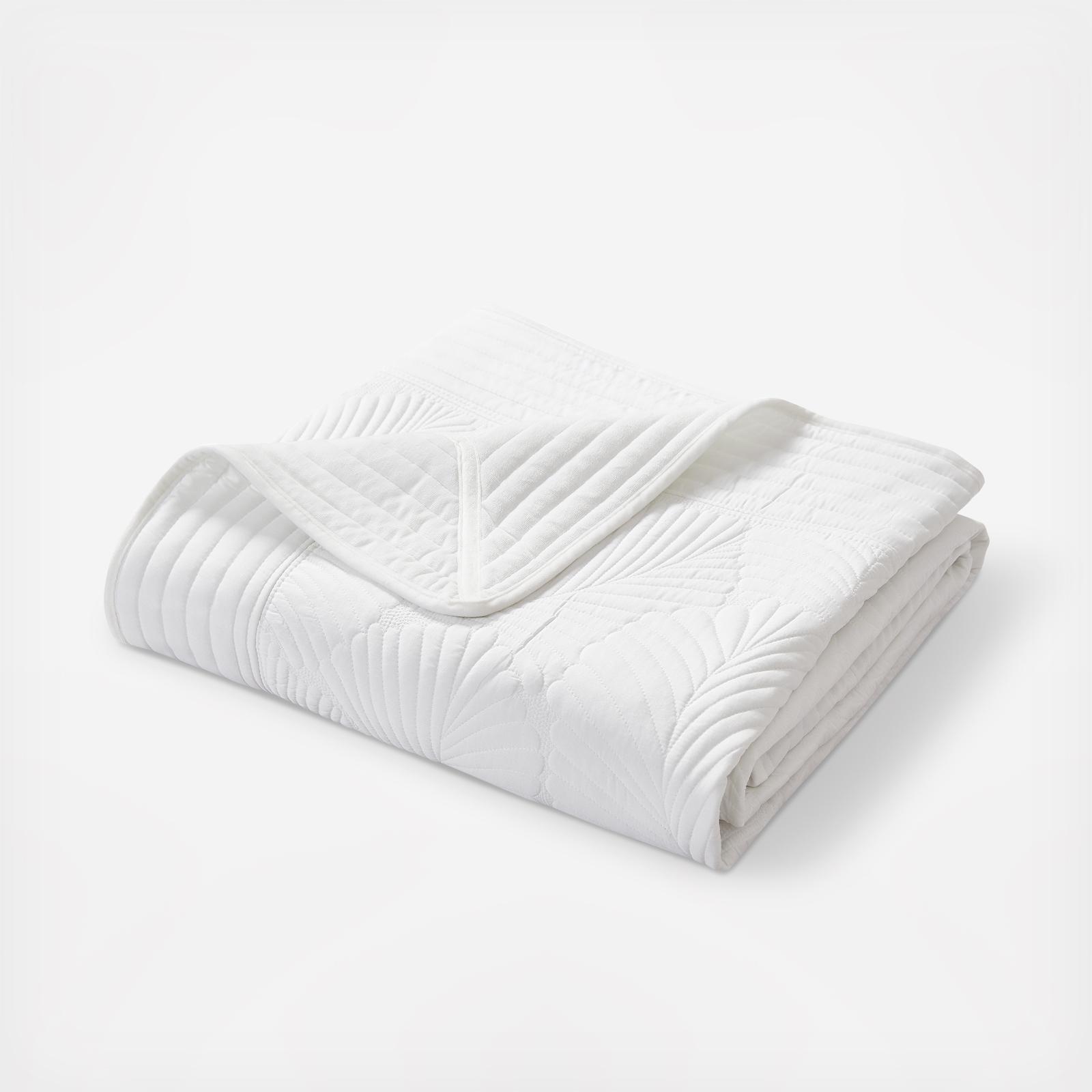 Belgrade 3-Piece Reversible Quilt Set 2 Belgrade 3-Piece Reversible Quilt Set