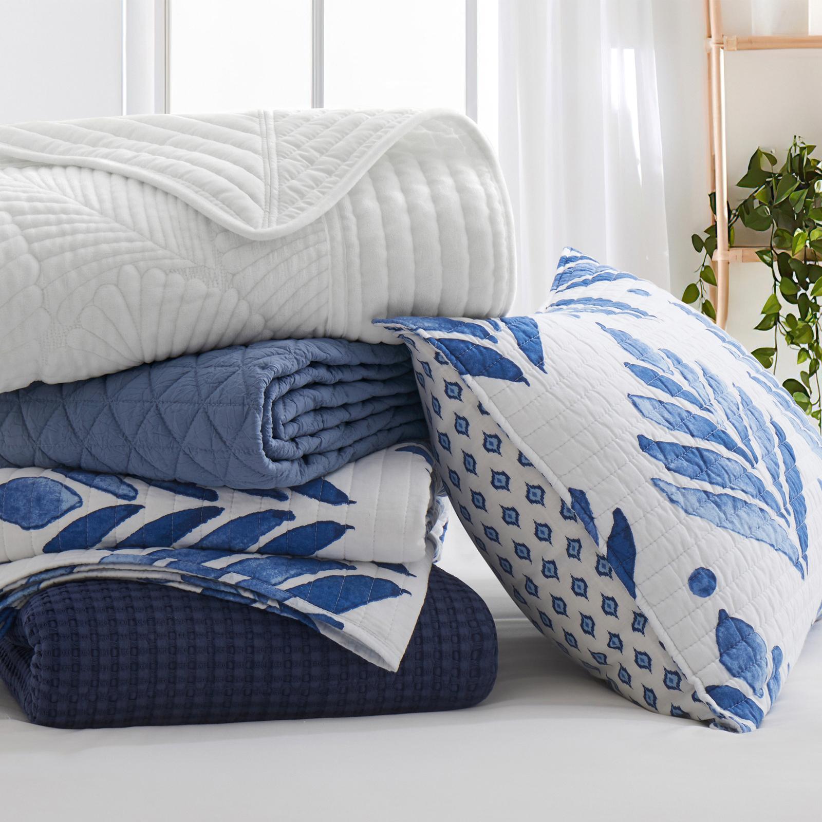 Belgrade 3-Piece Reversible Quilt Set 5 Belgrade 3-Piece Reversible Quilt Set