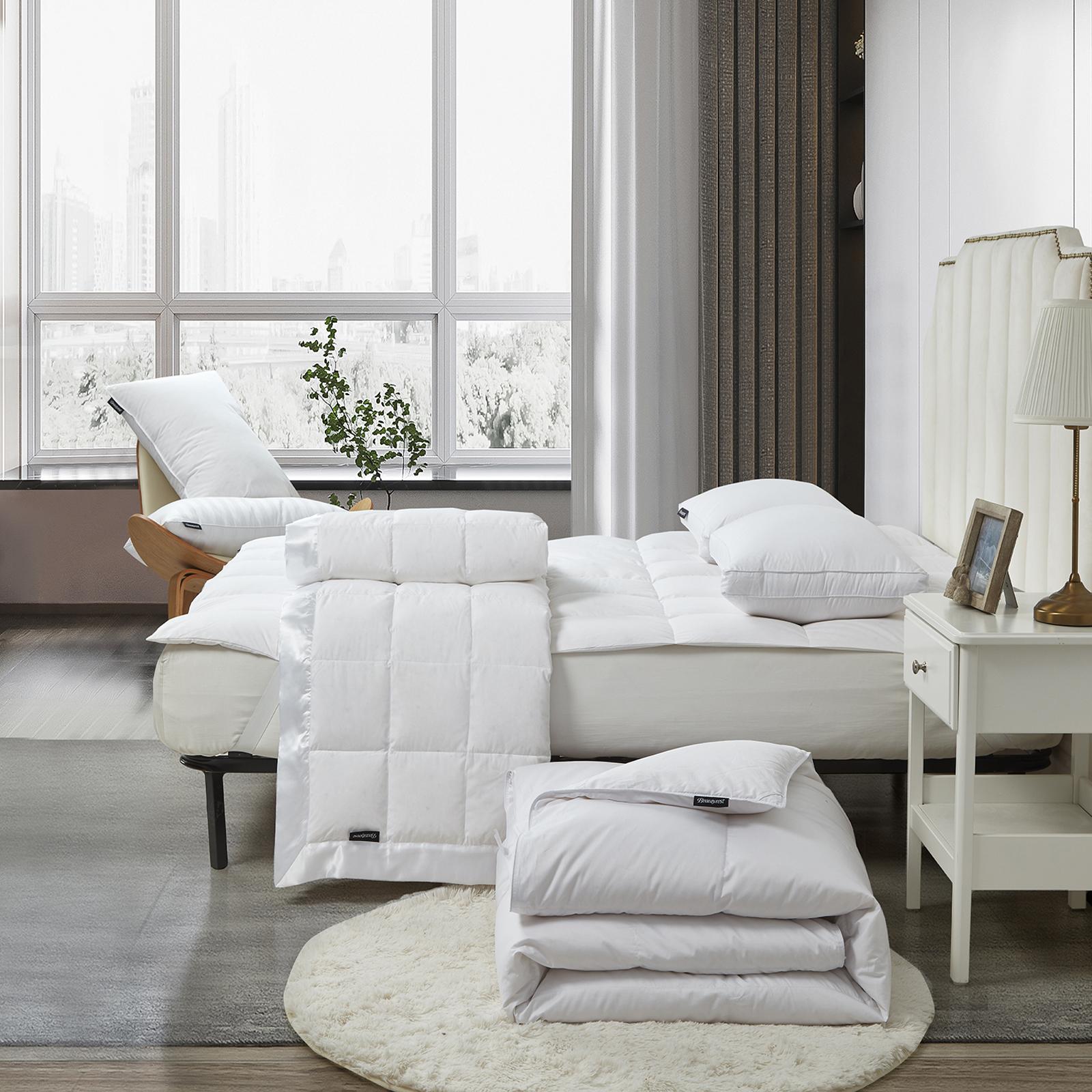 Breathable Light Warmth Down Comforter