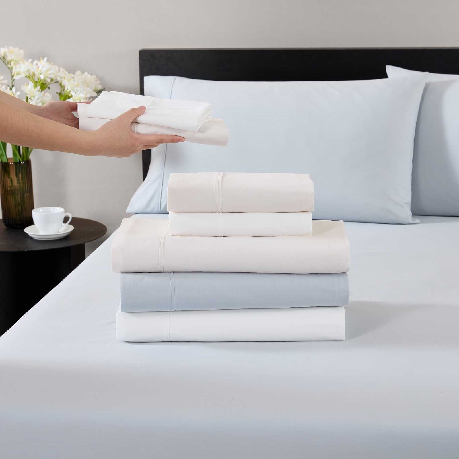 Egyptian Cotton Percale 4-Piece Sheet Set 3 Egyptian Cotton Percale 4-Piece Sheet Set