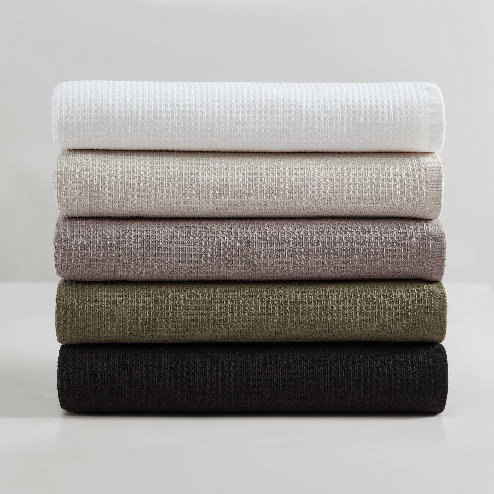 Eternity 3-Piece Towel Set 8 Eternity 3-Piece Towel Set