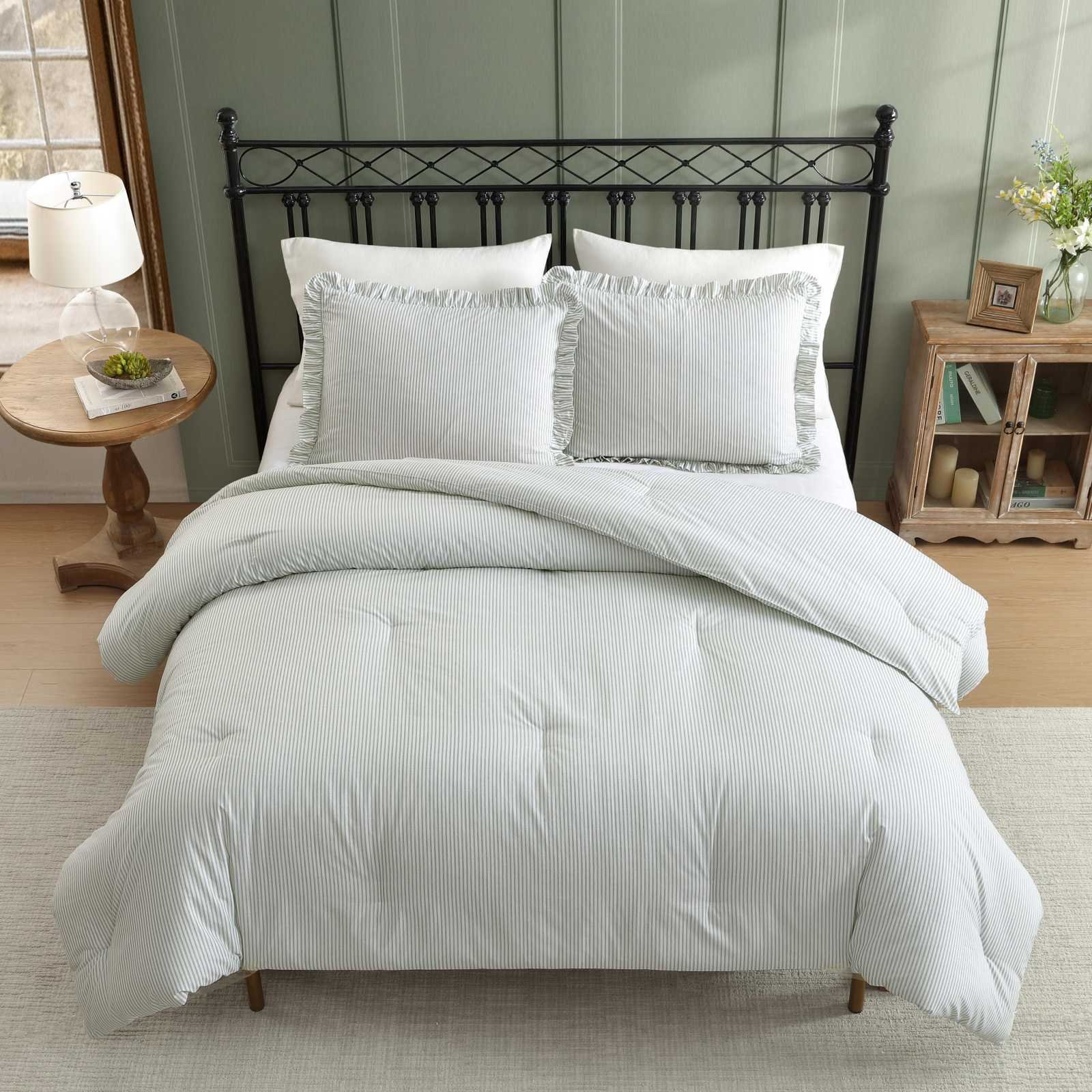 Oxford Stripe Cotton 3-Piece Comforter Set 3 Oxford Stripe Cotton 3-Piece Comforter Set