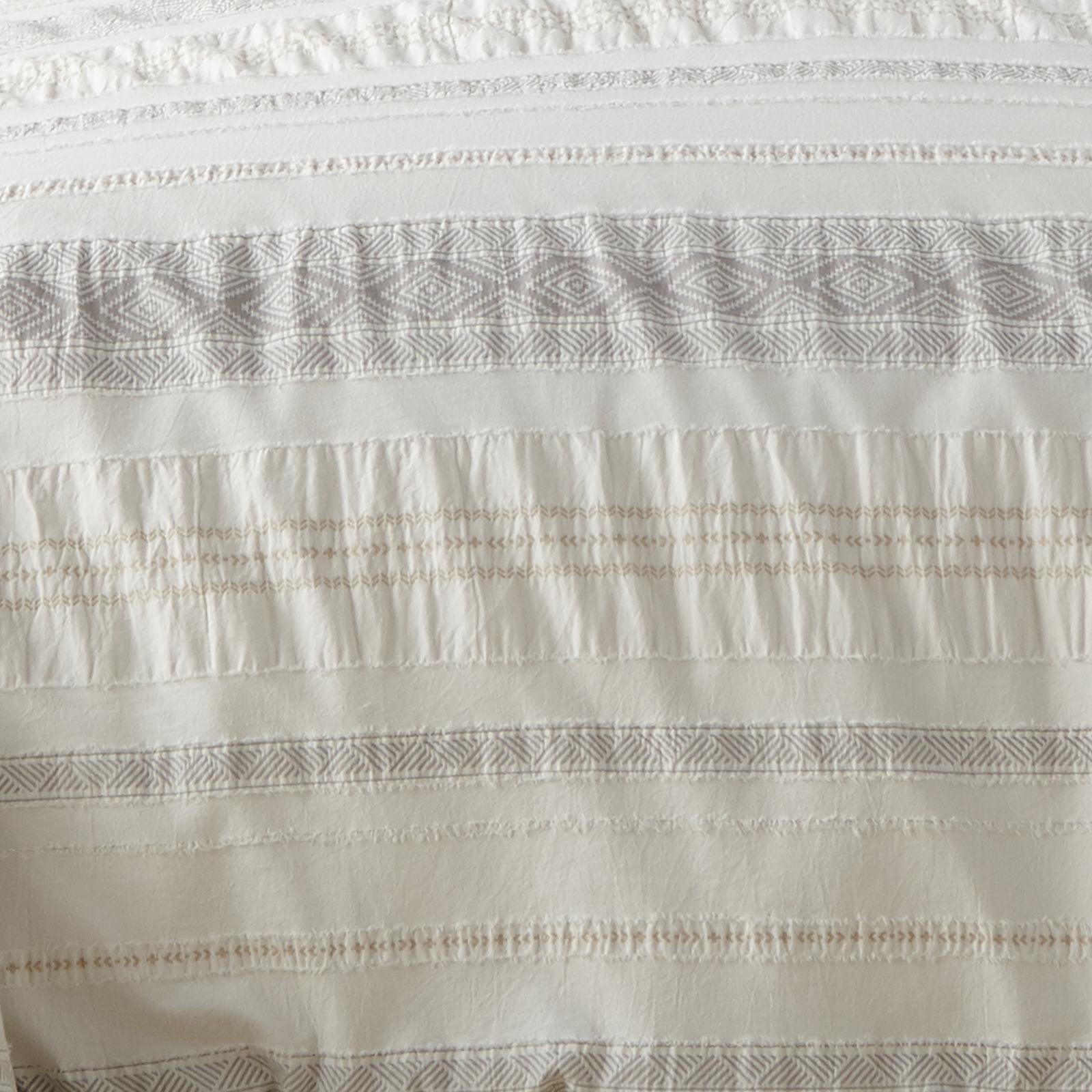 Pickford 3-Piece Duvet Set 5 Pickford 3-Piece Duvet Set