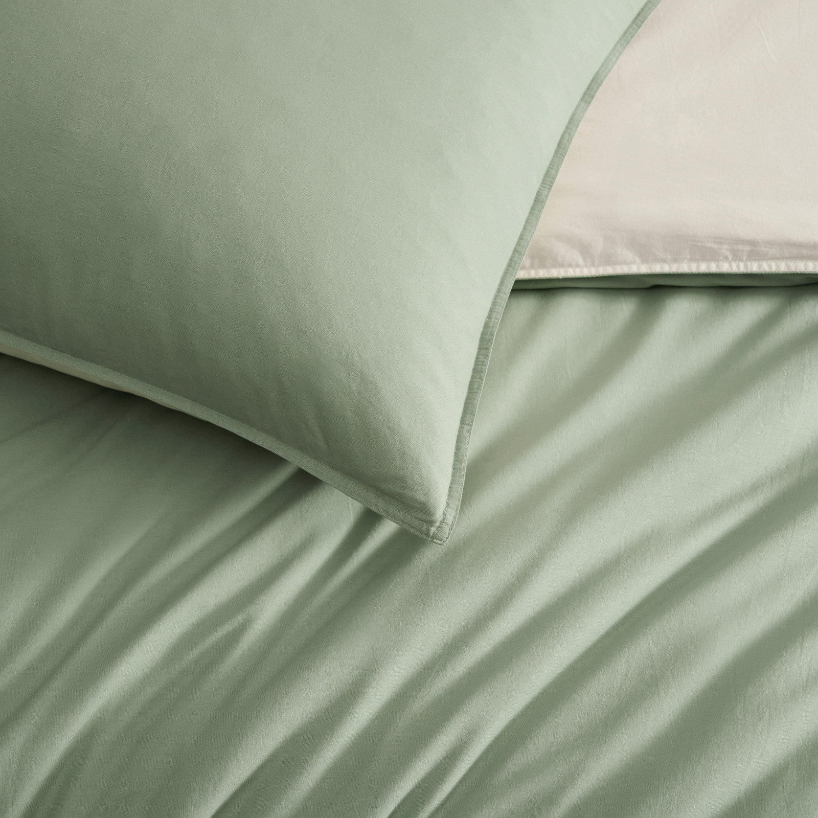 Reversible Vintage Washed Cotton 3-Piece Comforter Set 6 Reversible Vintage Washed Cotton 3-Piece Comforter Set