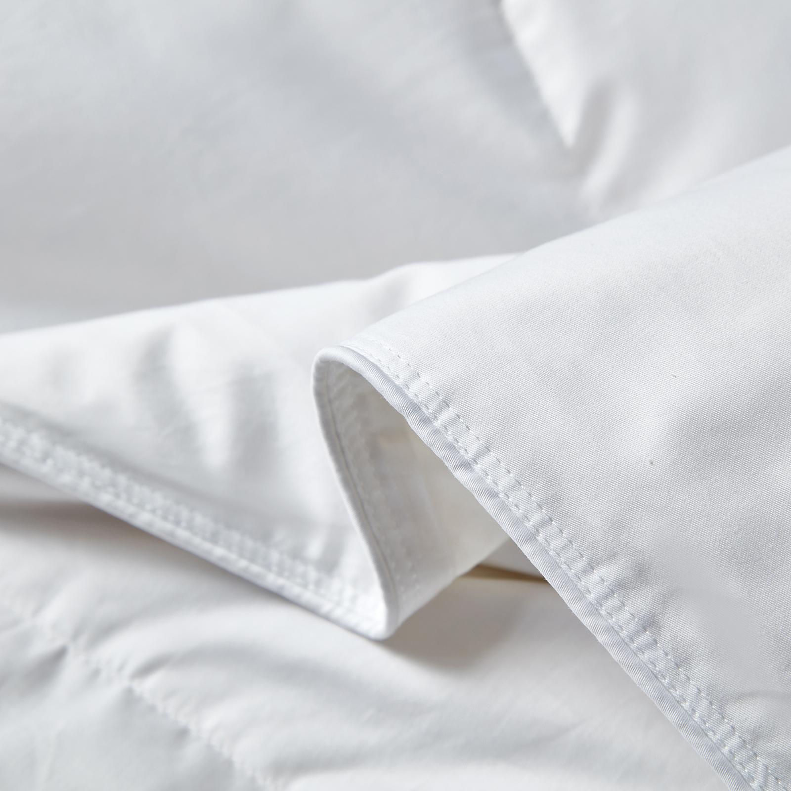 Premium All Season European Down Comforter 4 Premium All Season European Down Comforter