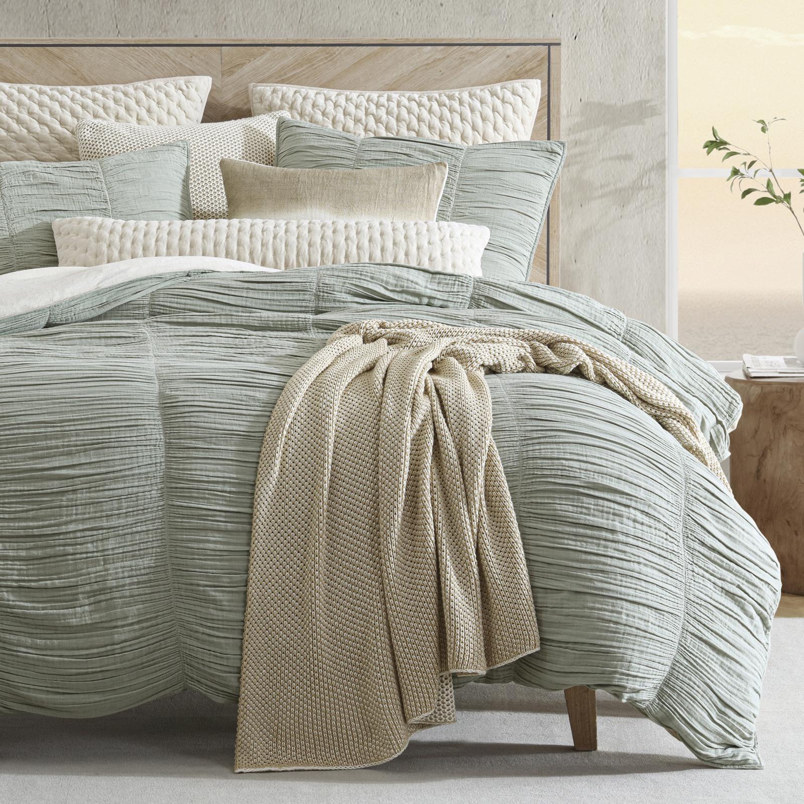 Pure Ruched Gauze 3-Piece Comforter Set 3 Pure Ruched Gauze 3-Piece Comforter Set