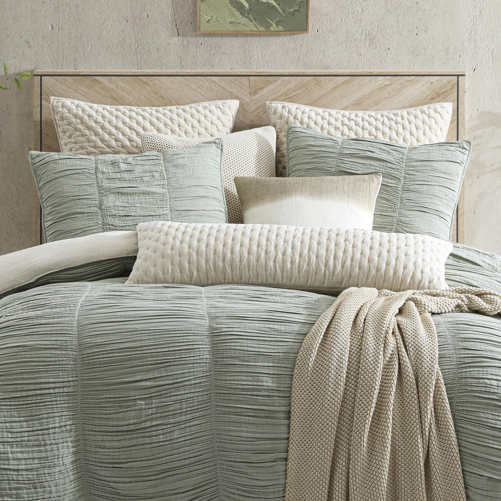 Pure Ruched Gauze 3-Piece Comforter Set 5 Pure Ruched Gauze 3-Piece Comforter Set