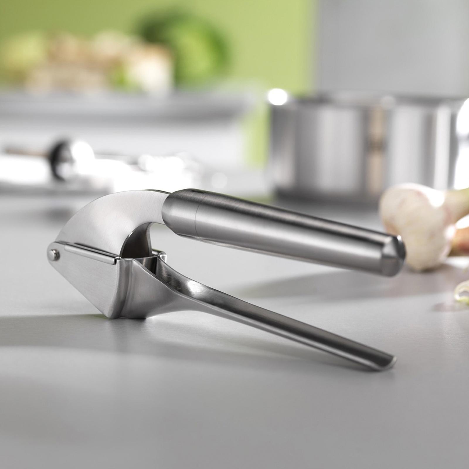 Pro Garlic Press 17 Pro Garlic Press