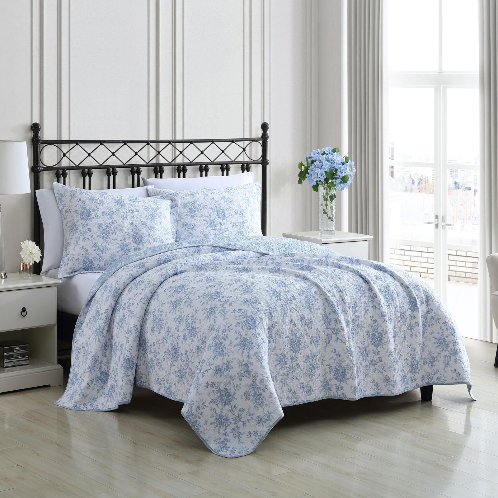 Walled Garden 3-Piece Reversible Quilt Set 17 Walled Garden 3-Piece Reversible Quilt Set