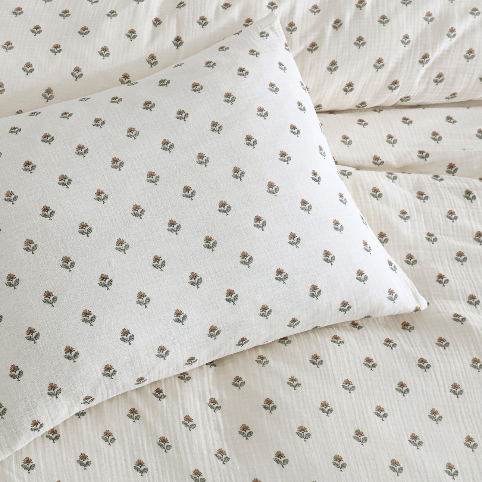 3-Piece Block Print Gauze Comforter Set 7 3-Piece Block Print Gauze Comforter Set