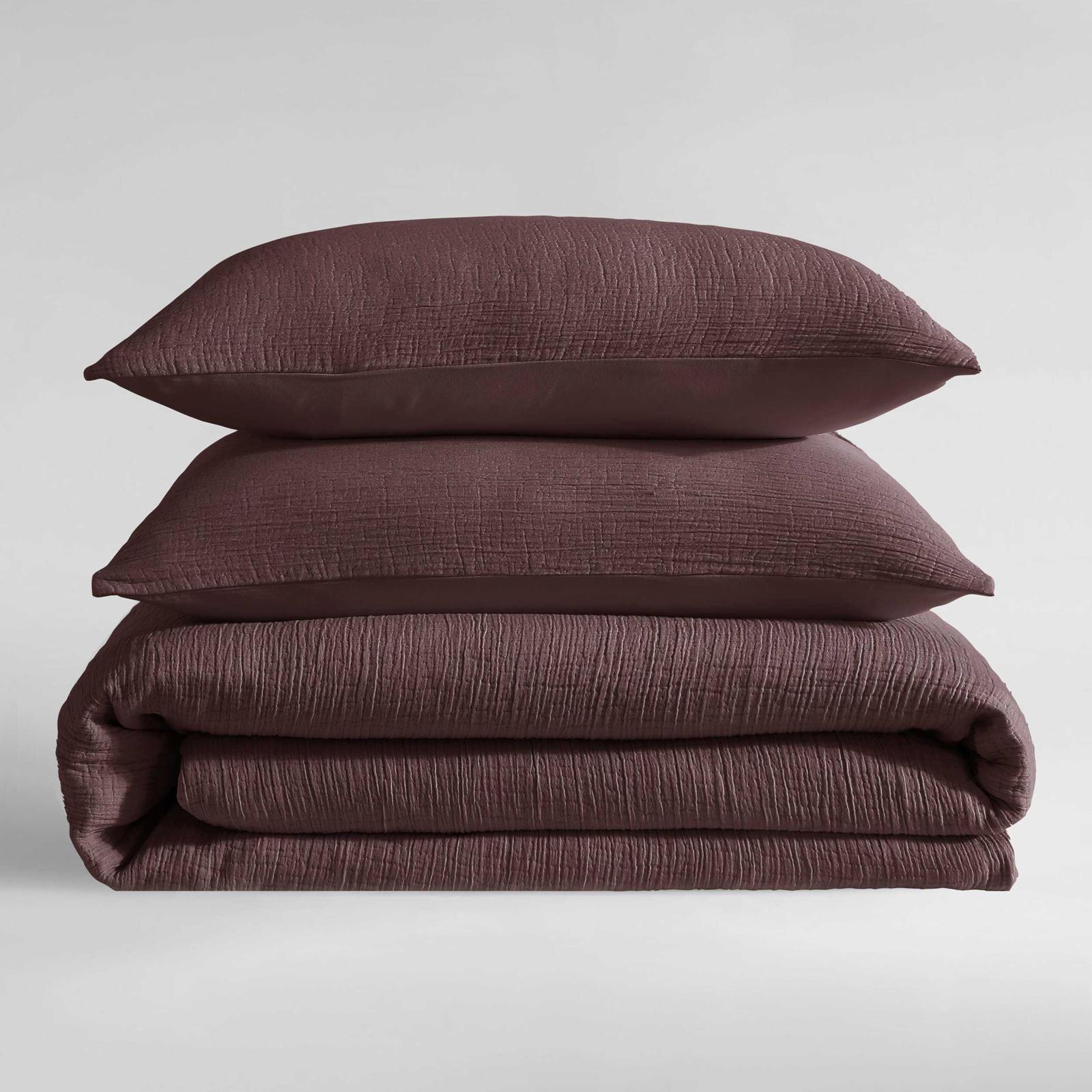 Washed Texture Matelasse 3-Piece Duvet Set 2 Washed Texture Matelasse 3-Piece Duvet Set