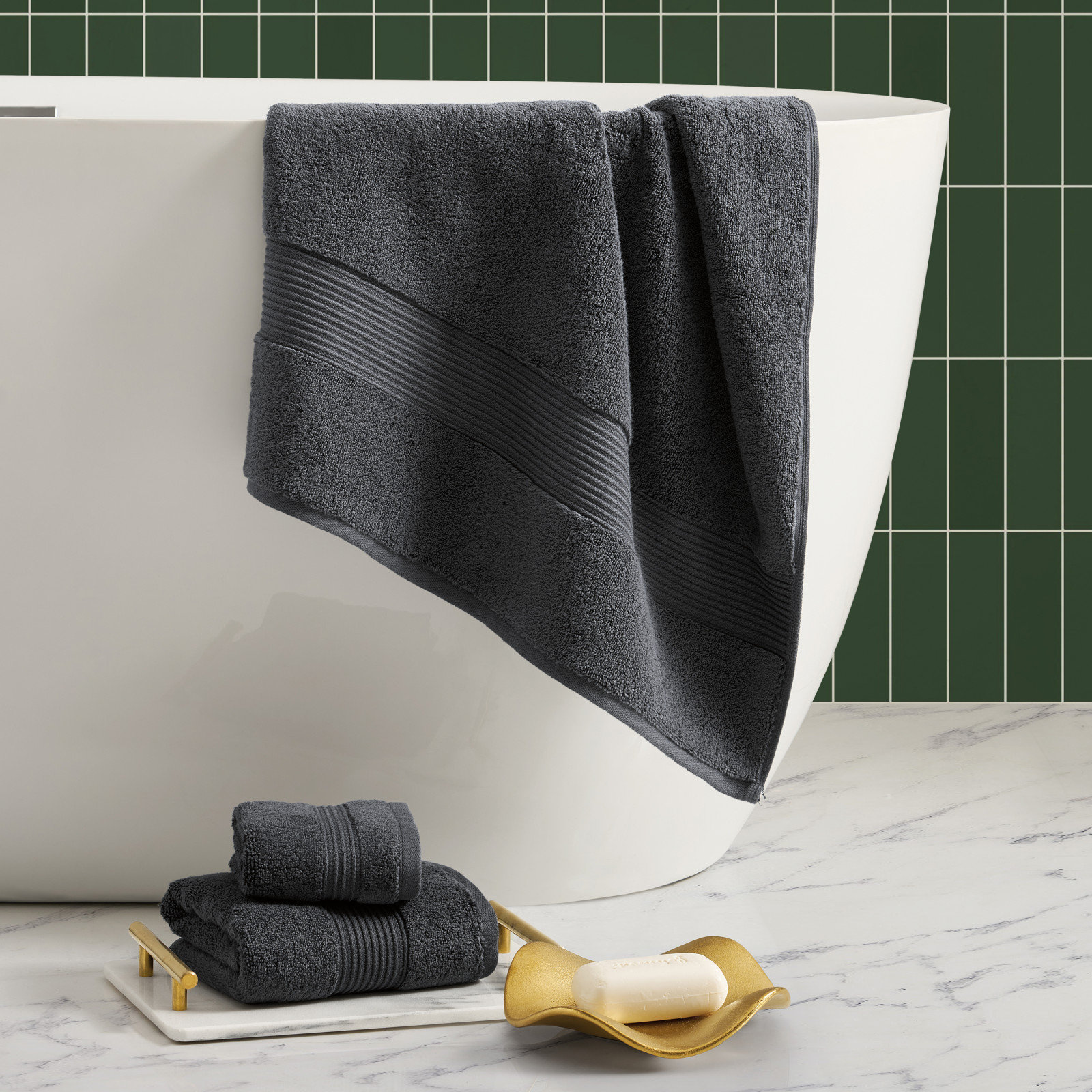 8-Piece Solid Towel Set 3 8-Piece Solid Towel Set