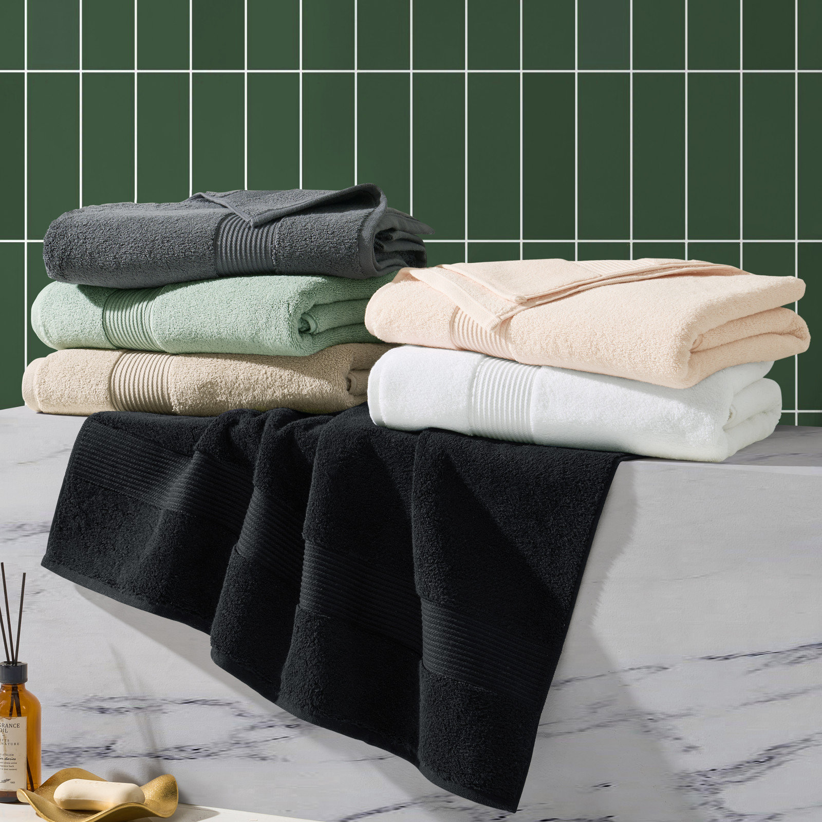 8-Piece Solid Towel Set 4 8-Piece Solid Towel Set