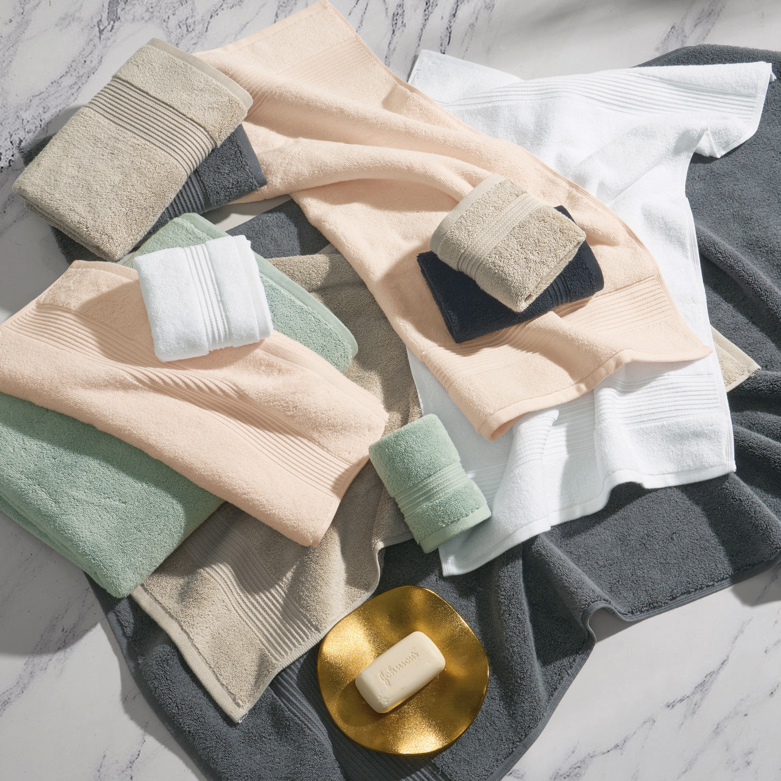 8-Piece Solid Towel Set 5 8-Piece Solid Towel Set
