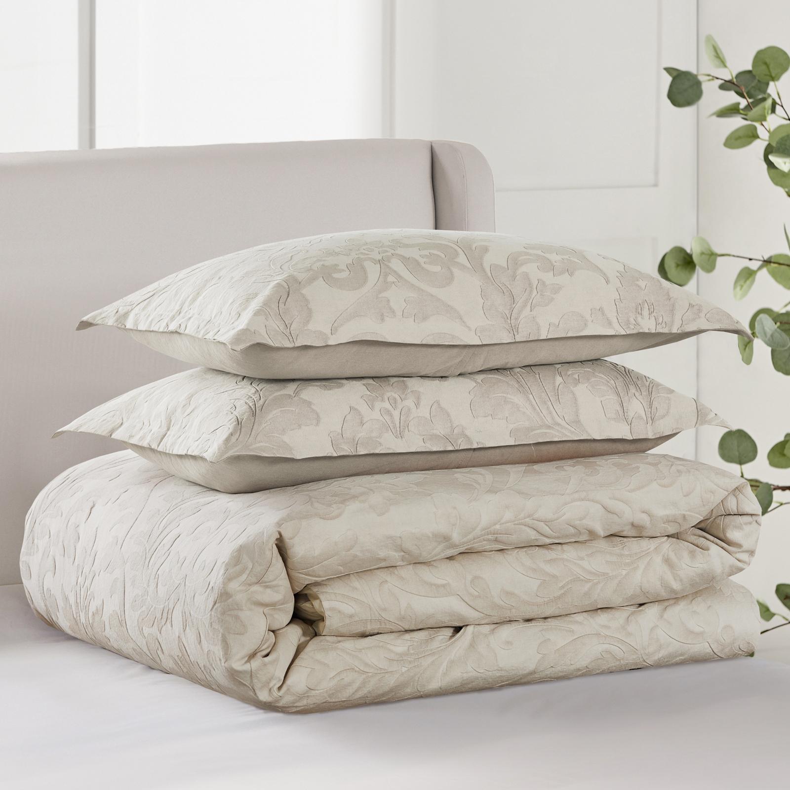 Alessio 3-Piece Comforter Set 2 Alessio 3-Piece Comforter Set