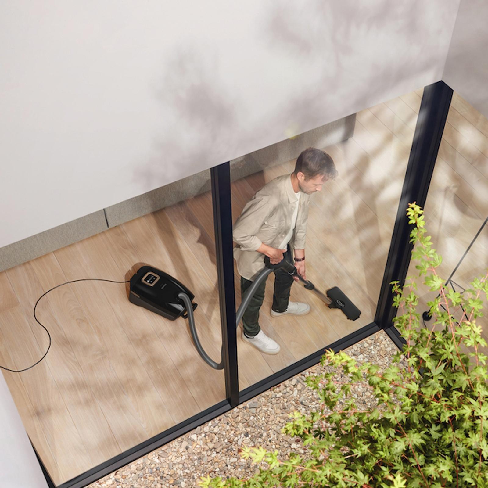 Guard L1 AllFloor Bagged Canister Vacuum 8 Guard L1 AllFloor Bagged Canister Vacuum