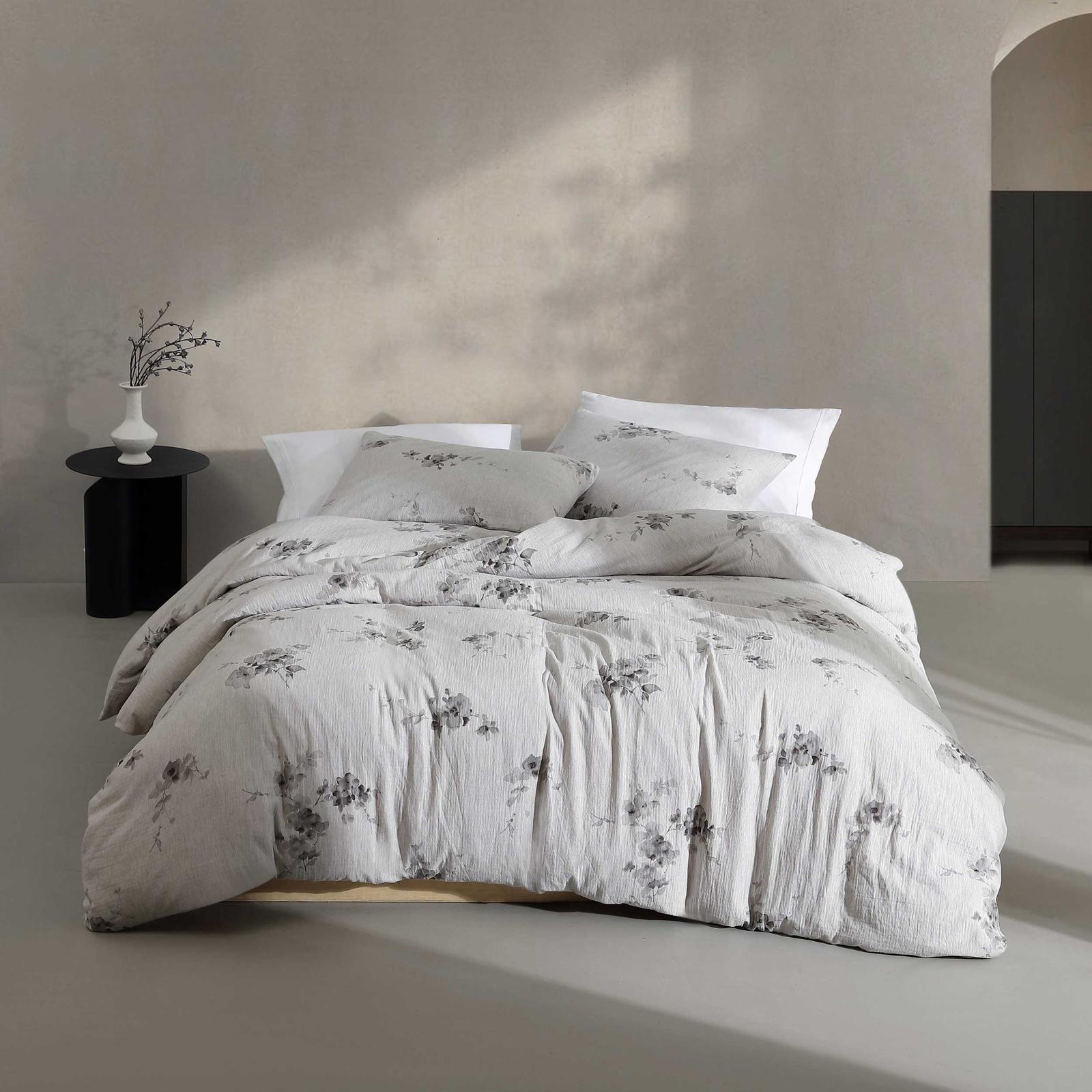 Aquarelle 3-Piece Comforter Set