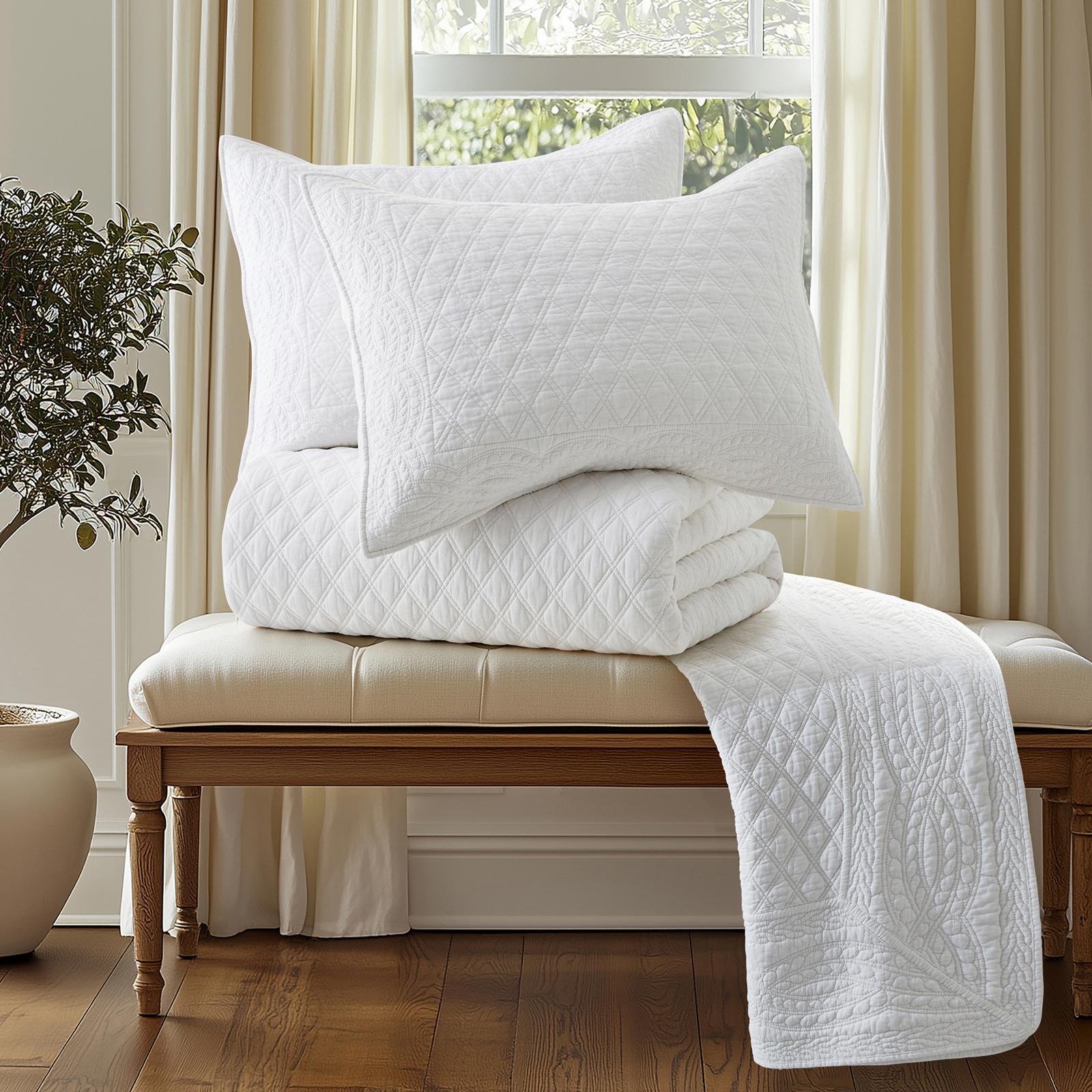 Ballou 3-Piece Reversible Quilt Set