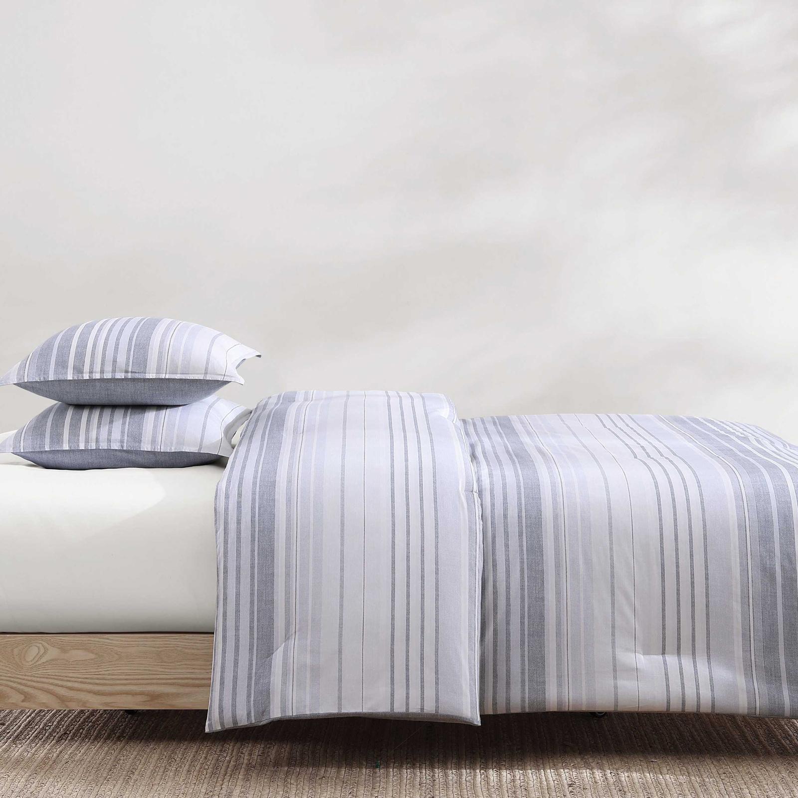 Bold Stripe Textured Cotton Percale 3-Piece Duvet Set 6 Bold Stripe Textured Cotton Percale 3-Piece Duvet Set