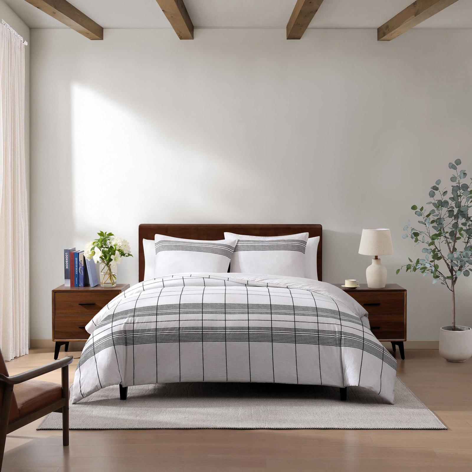 Brooklyn Heights Stripe Cotton 3-Piece Comforter Set 6 Brooklyn Heights Stripe Cotton 3-Piece Comforter Set