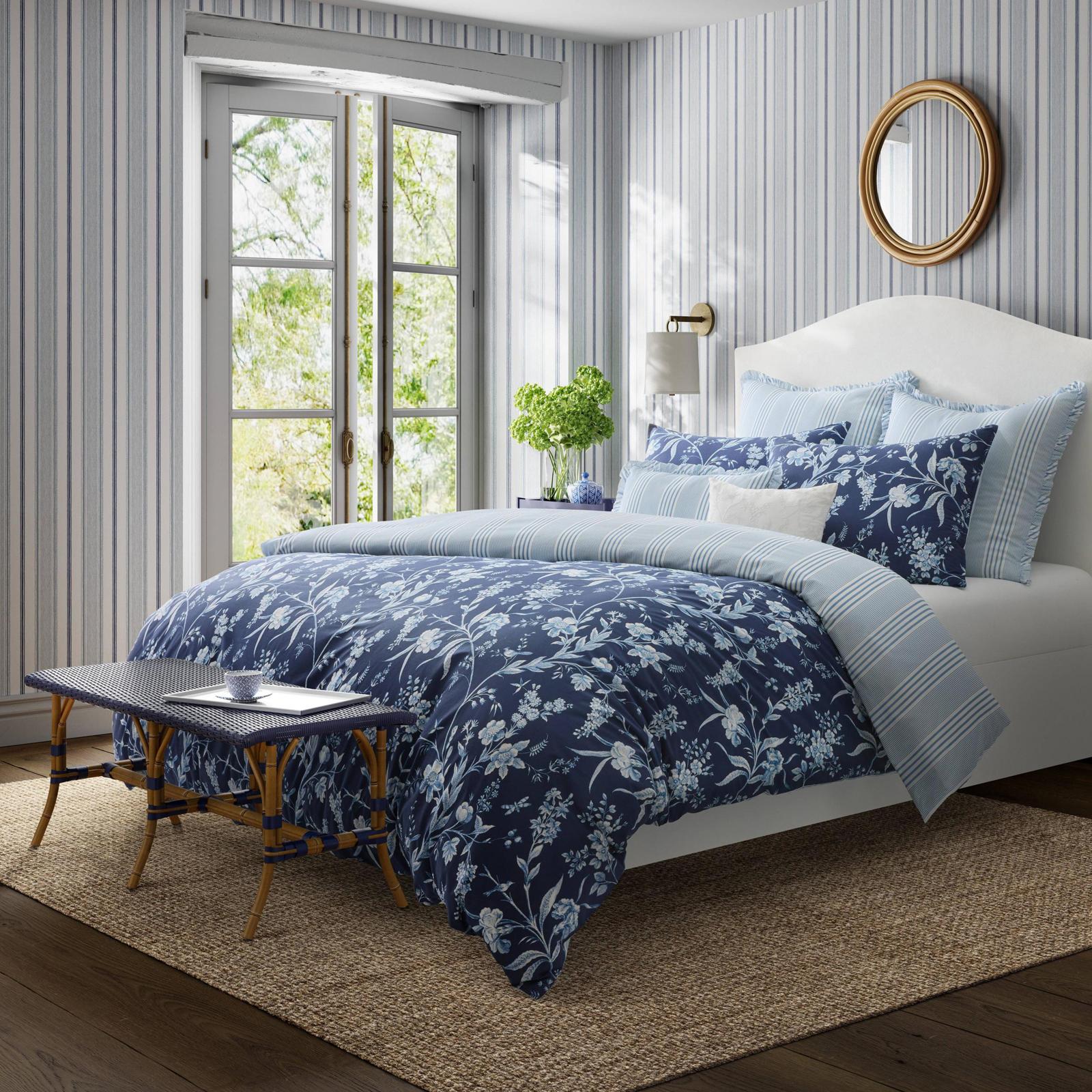 Branch Toile Cotton 7-Piece Duvet Cover Bonus Set 3 Branch Toile Cotton 7-Piece Duvet Cover Bonus Set