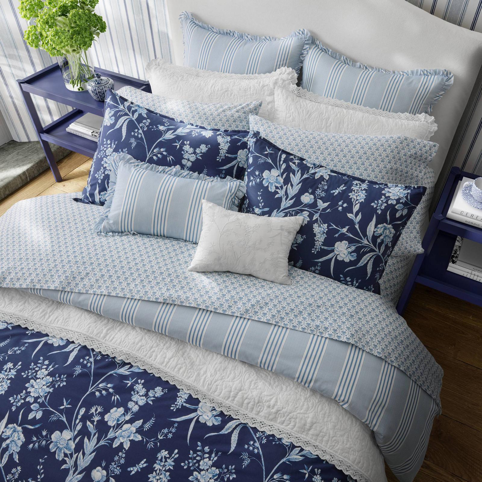 Branch Toile Cotton 7-Piece Duvet Cover Bonus Set 6 Branch Toile Cotton 7-Piece Duvet Cover Bonus Set