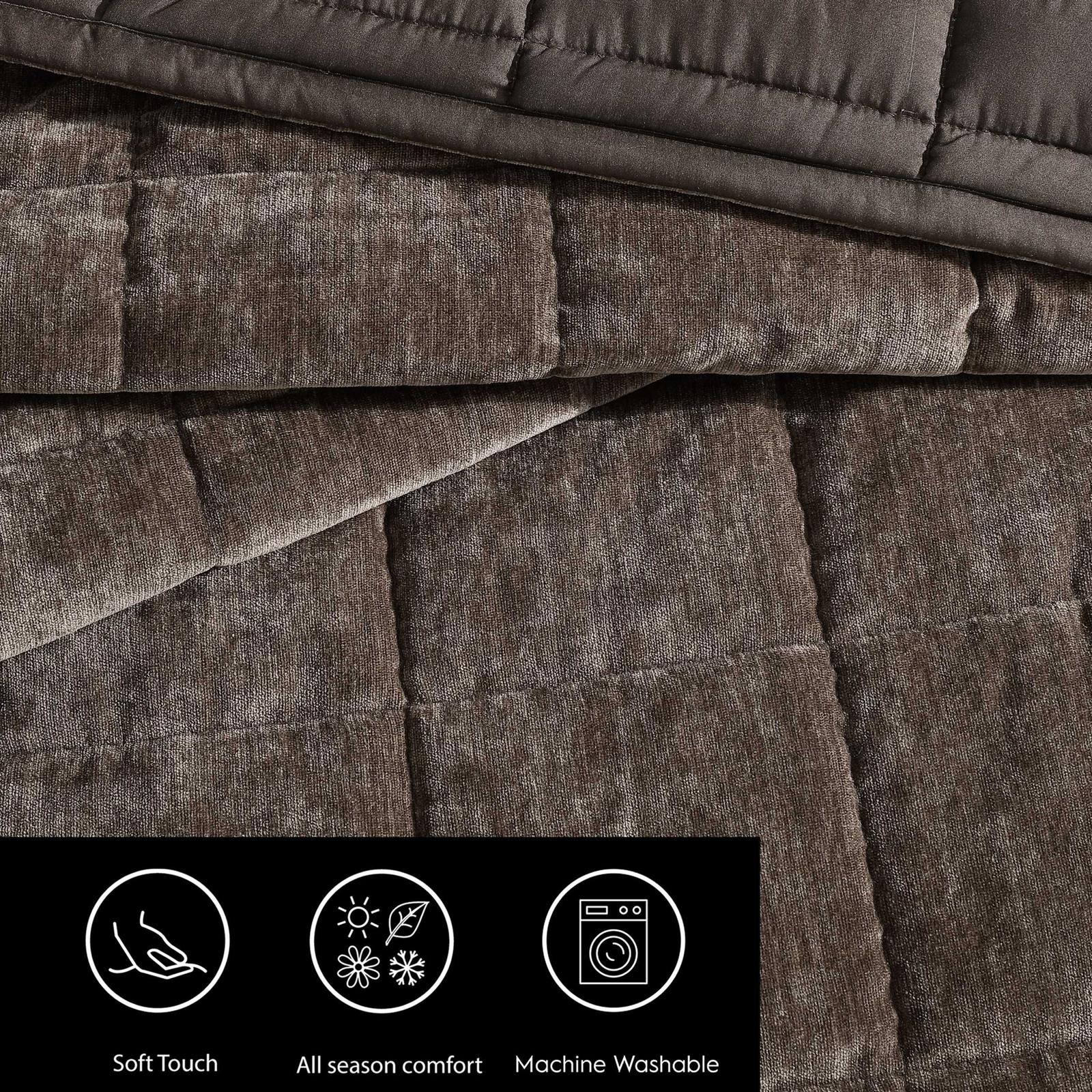 Chenille Box 3-Piece Reversible Quilt Set 7 Chenille Box 3-Piece Reversible Quilt Set