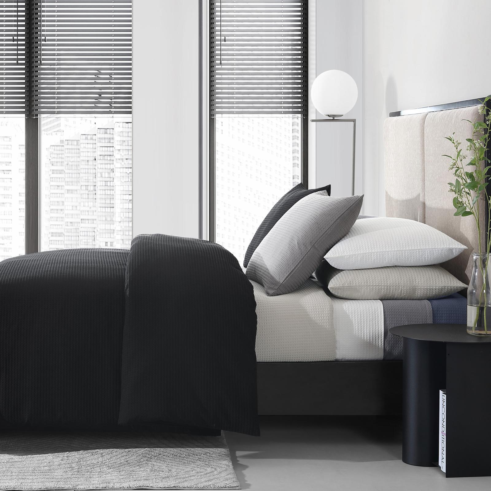 Cotton 3-Piece Duvet Set 3 Cotton 3-Piece Duvet Set