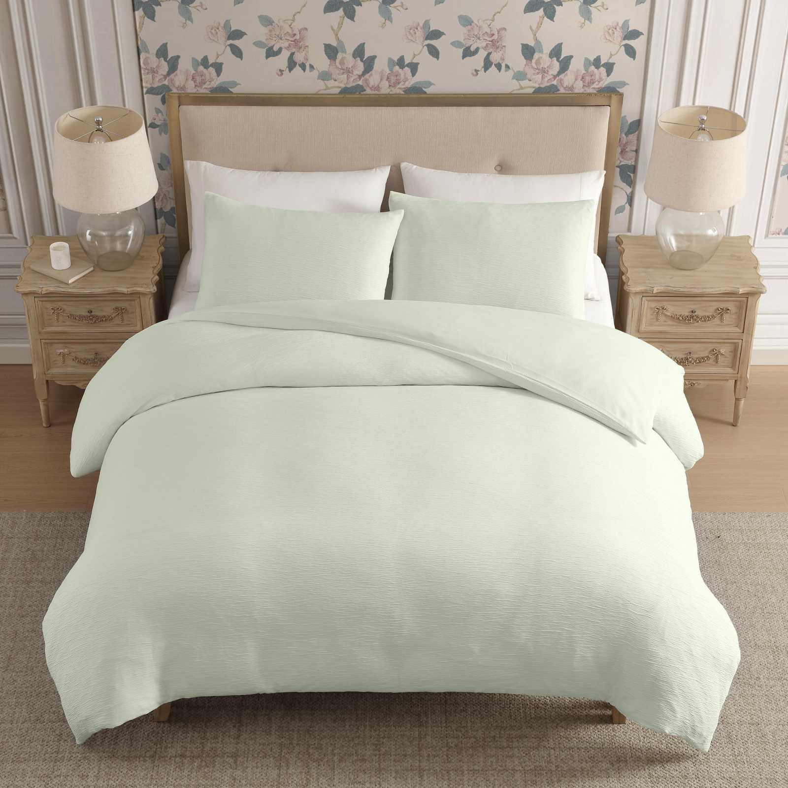 Crinkle Woven Polyester Gauze 3-Piece Duvet Set 3 Crinkle Woven Polyester Gauze 3-Piece Duvet Set