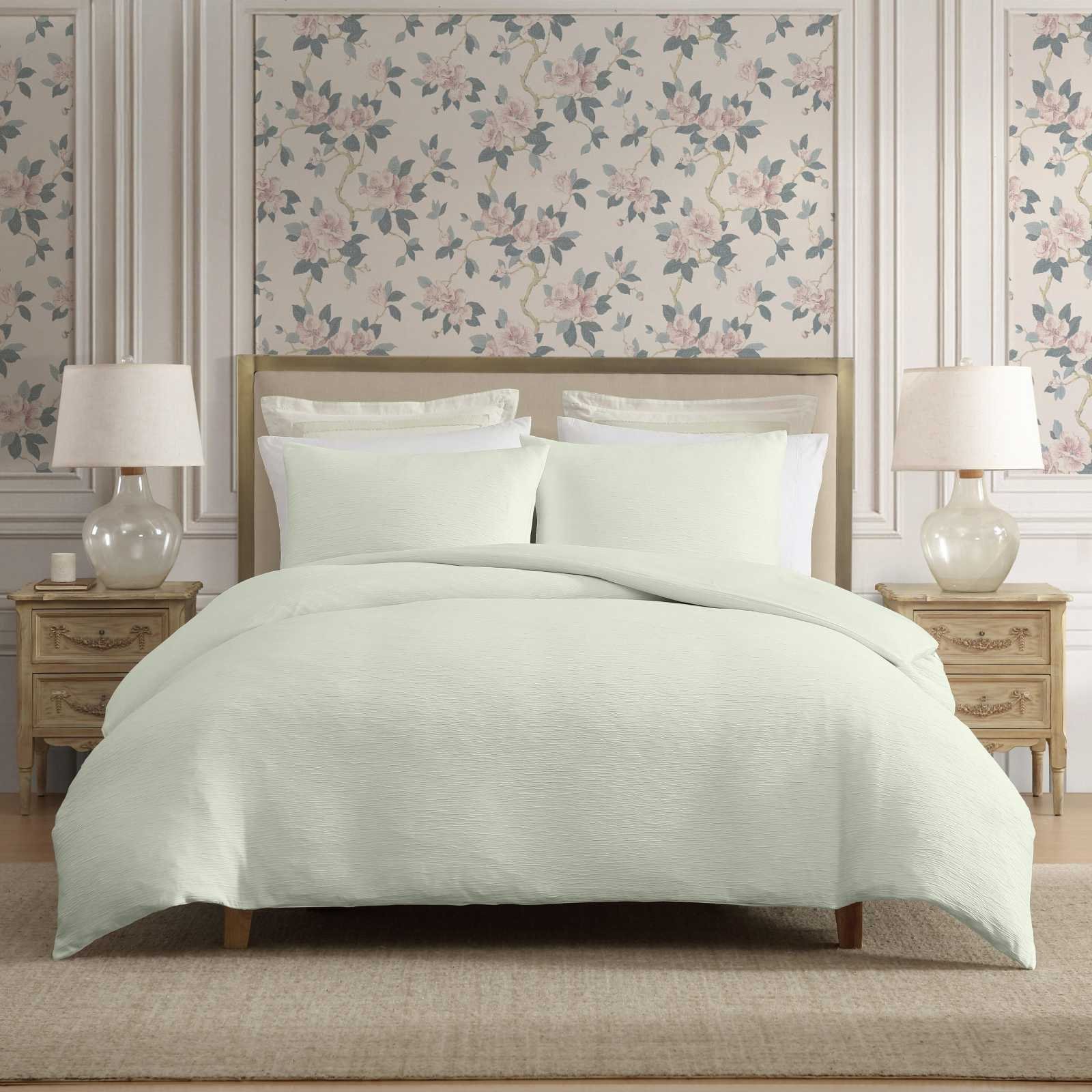 Crinkle Woven Polyester Gauze 3-Piece Duvet Set 5 Crinkle Woven Polyester Gauze 3-Piece Duvet Set
