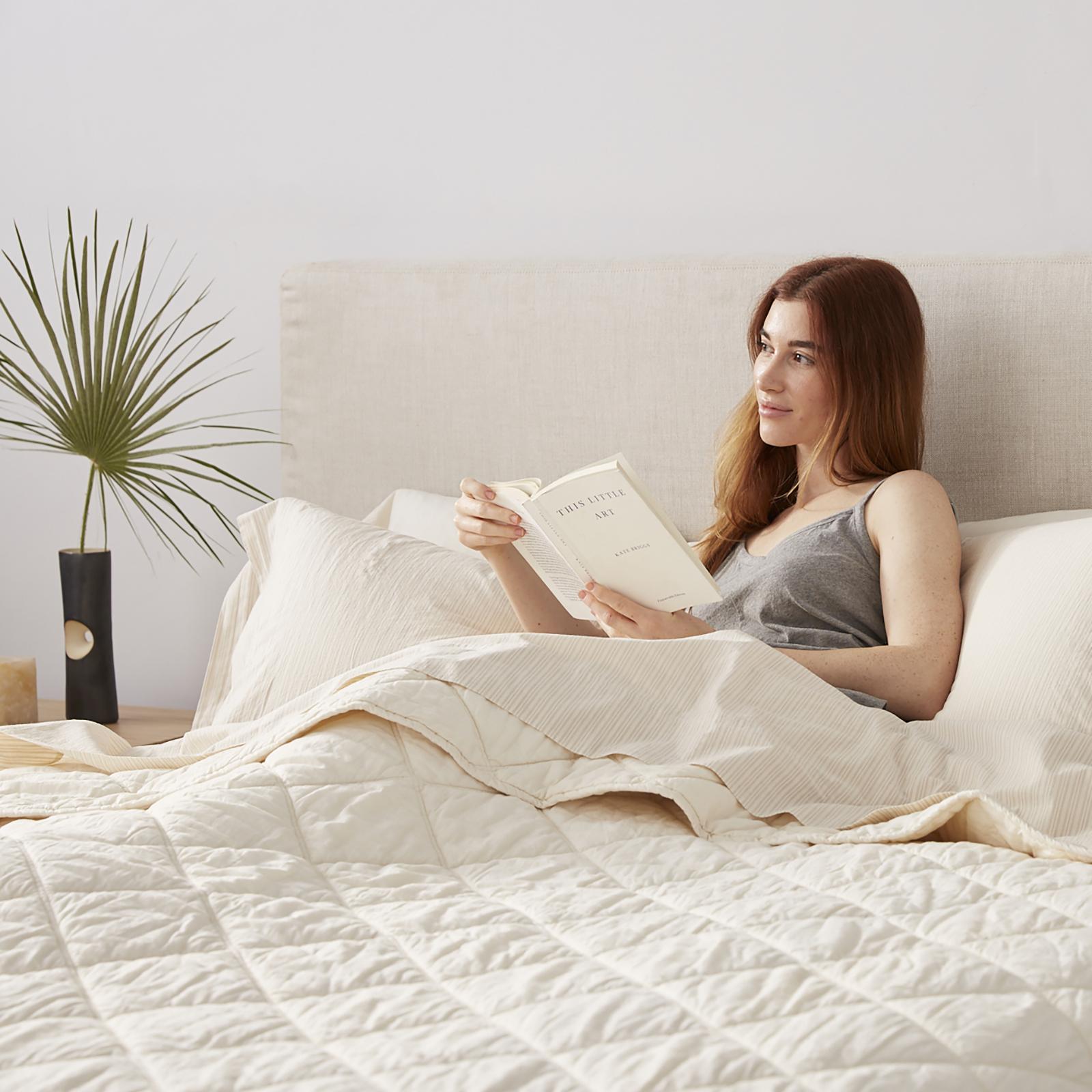Diamond-Stitched Organic Cotton Comforter 5 Diamond-Stitched Organic Cotton Comforter