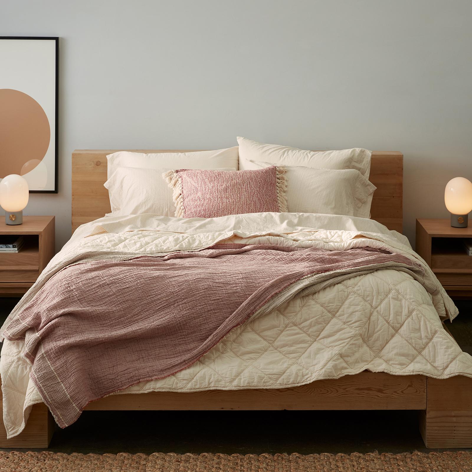Diamond-Stitched Organic Cotton Comforter 7 Diamond-Stitched Organic Cotton Comforter
