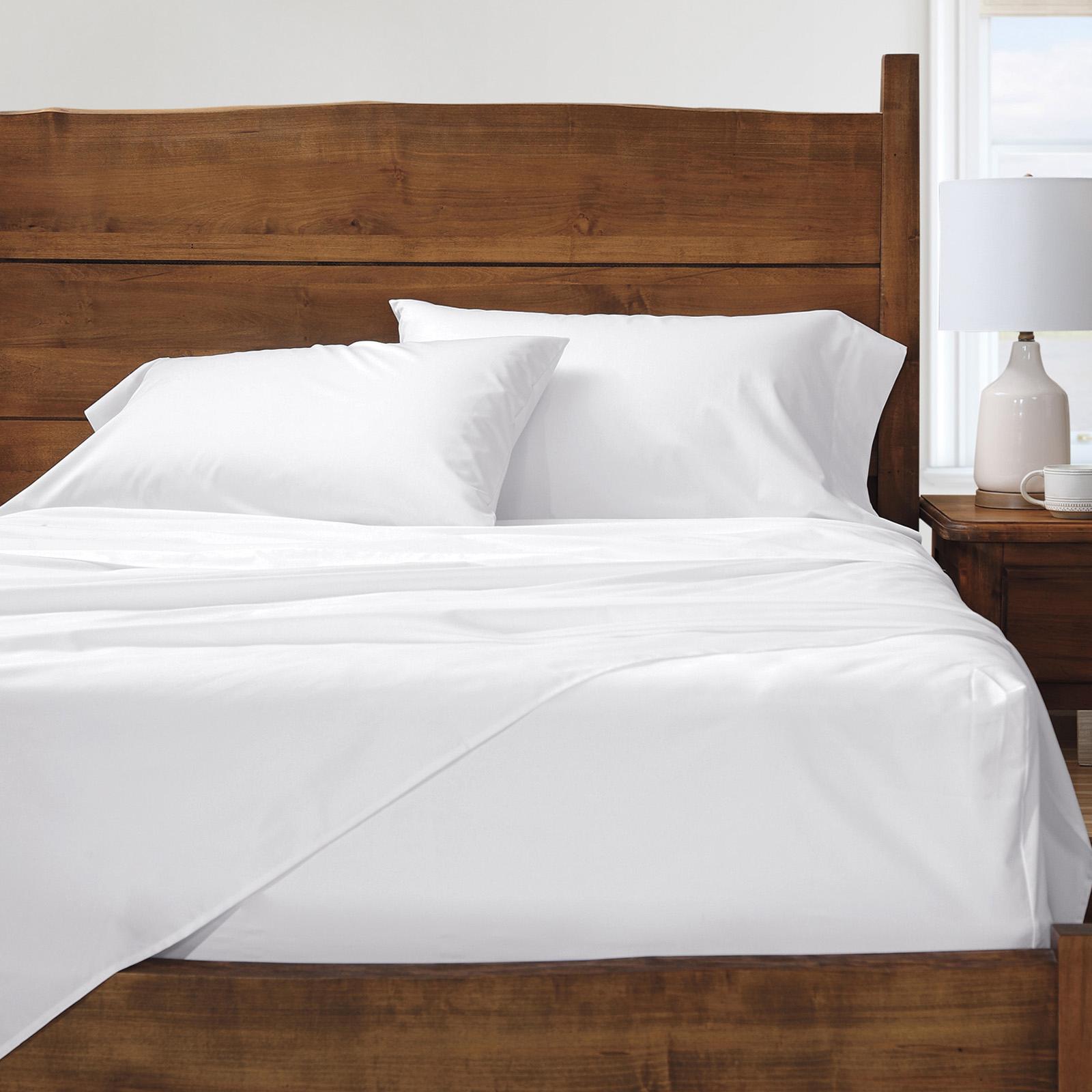 Deluxe 390-Thread Count 4-Piece Sheet Set 6 Deluxe 390-Thread Count 4-Piece Sheet Set
