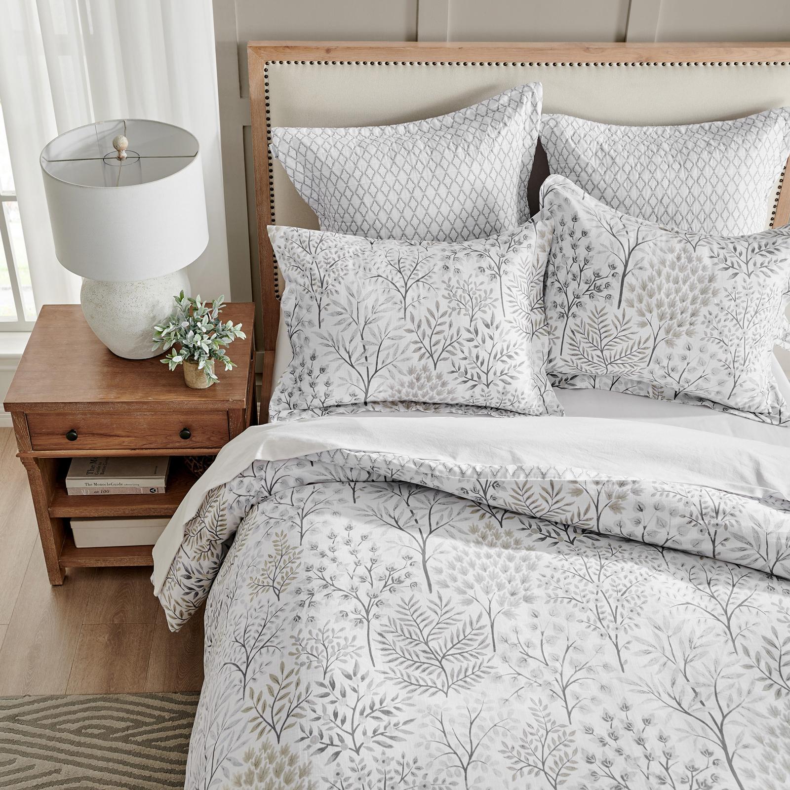 English Forest 3-Piece Comforter Set 4 English Forest 3-Piece Comforter Set