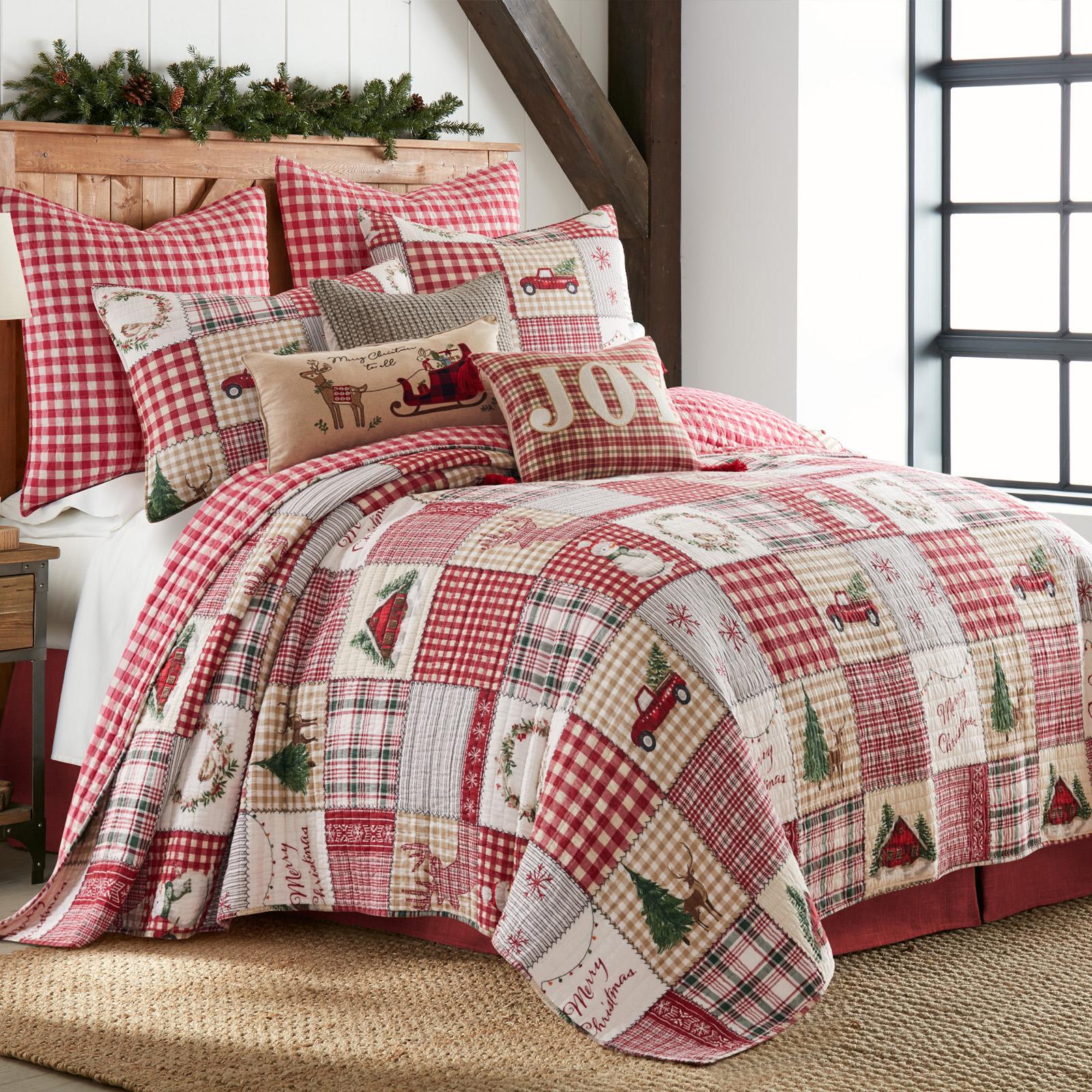 Home for Christmas 3-Piece Reversible Quilt Set 7 Home for Christmas 3-Piece Reversible Quilt Set