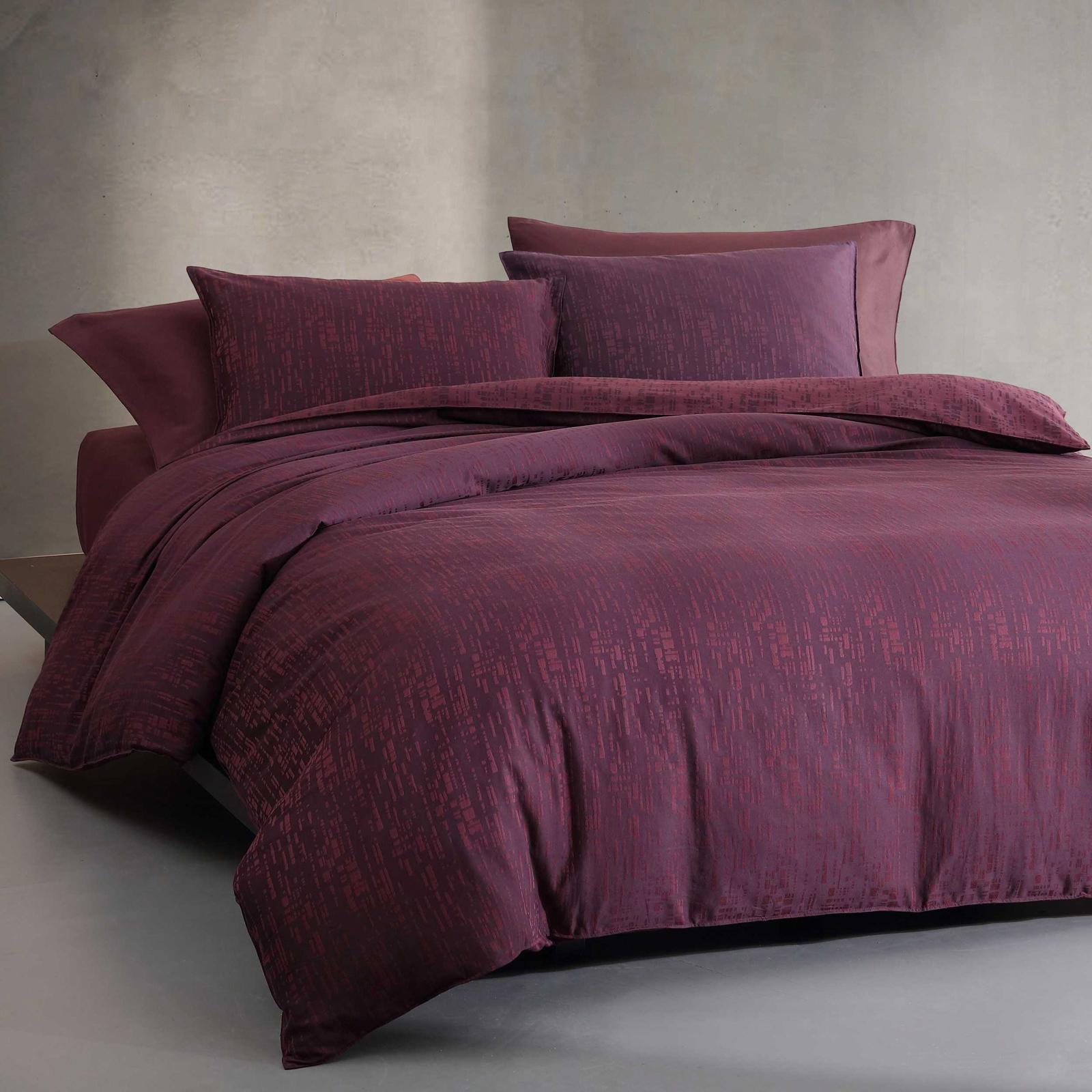 Linear Circuit Cotton Jacquard 3-Piece Duvet Set 5 Linear Circuit Cotton Jacquard 3-Piece Duvet Set