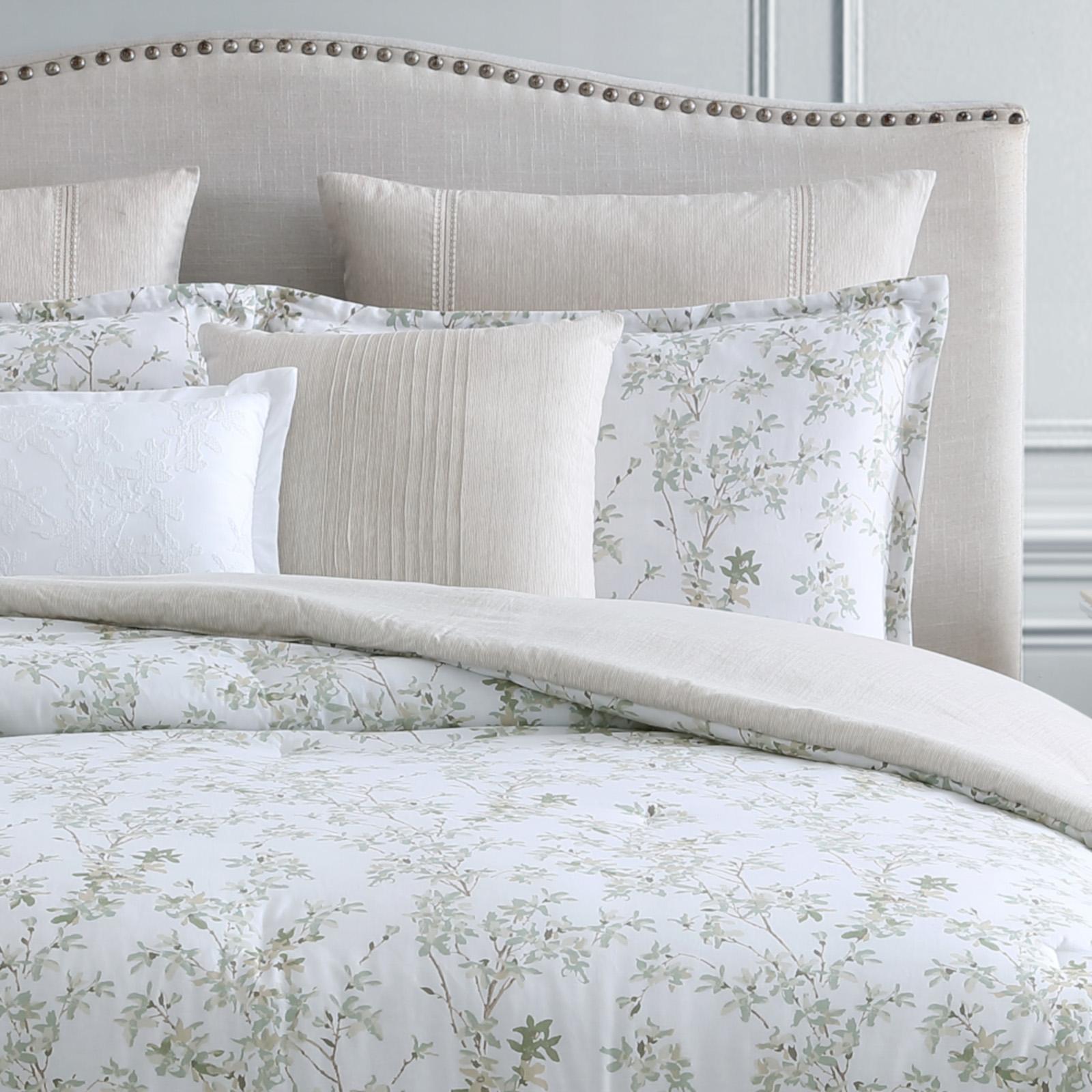 Lindy 7-Piece Comforter Bonus Set 3 Lindy 7-Piece Comforter Bonus Set