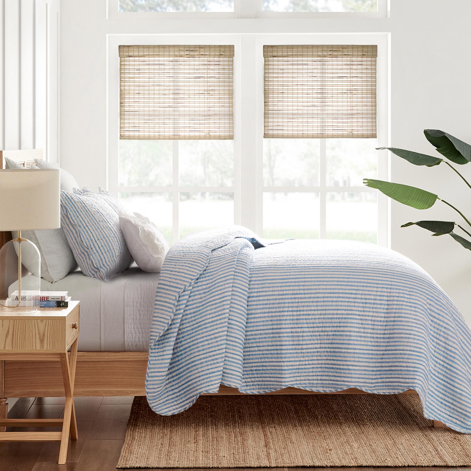 Martha Stripe 3-Piece Quilt Set 3 Martha Stripe 3-Piece Quilt Set