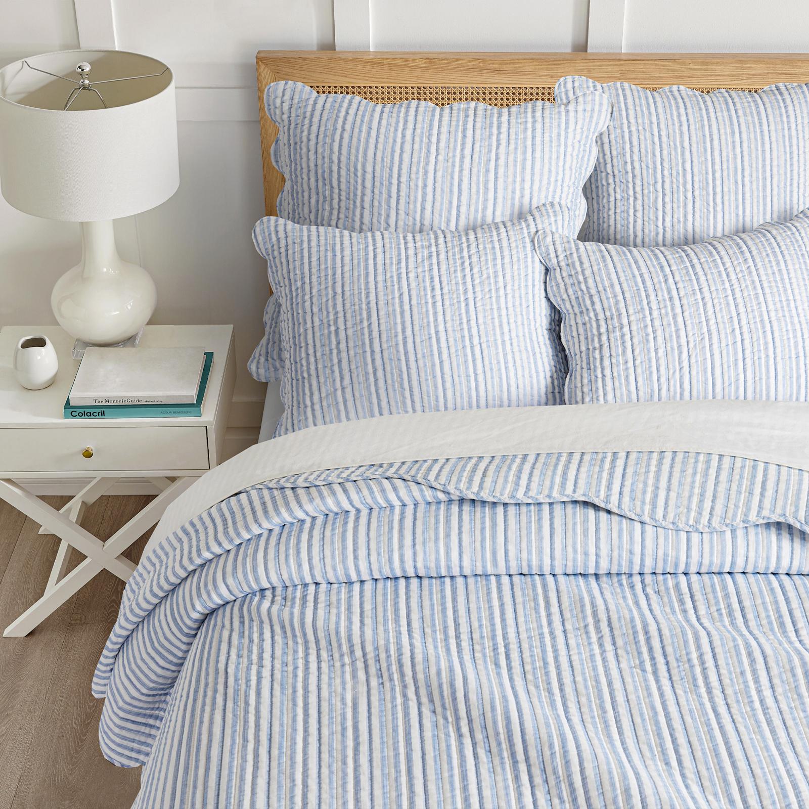 Martha Stripe 3-Piece Quilt Set 5 Martha Stripe 3-Piece Quilt Set