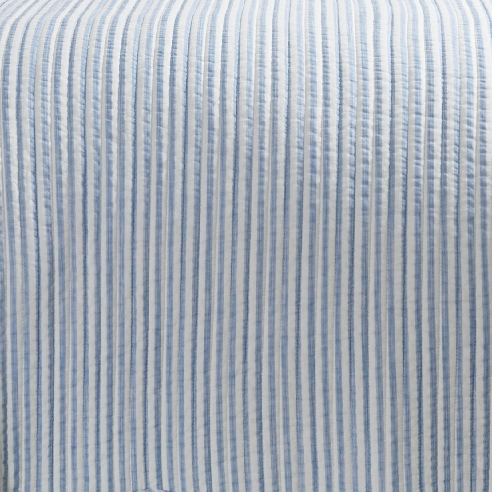 Martha Stripe 3-Piece Quilt Set 7 Martha Stripe 3-Piece Quilt Set