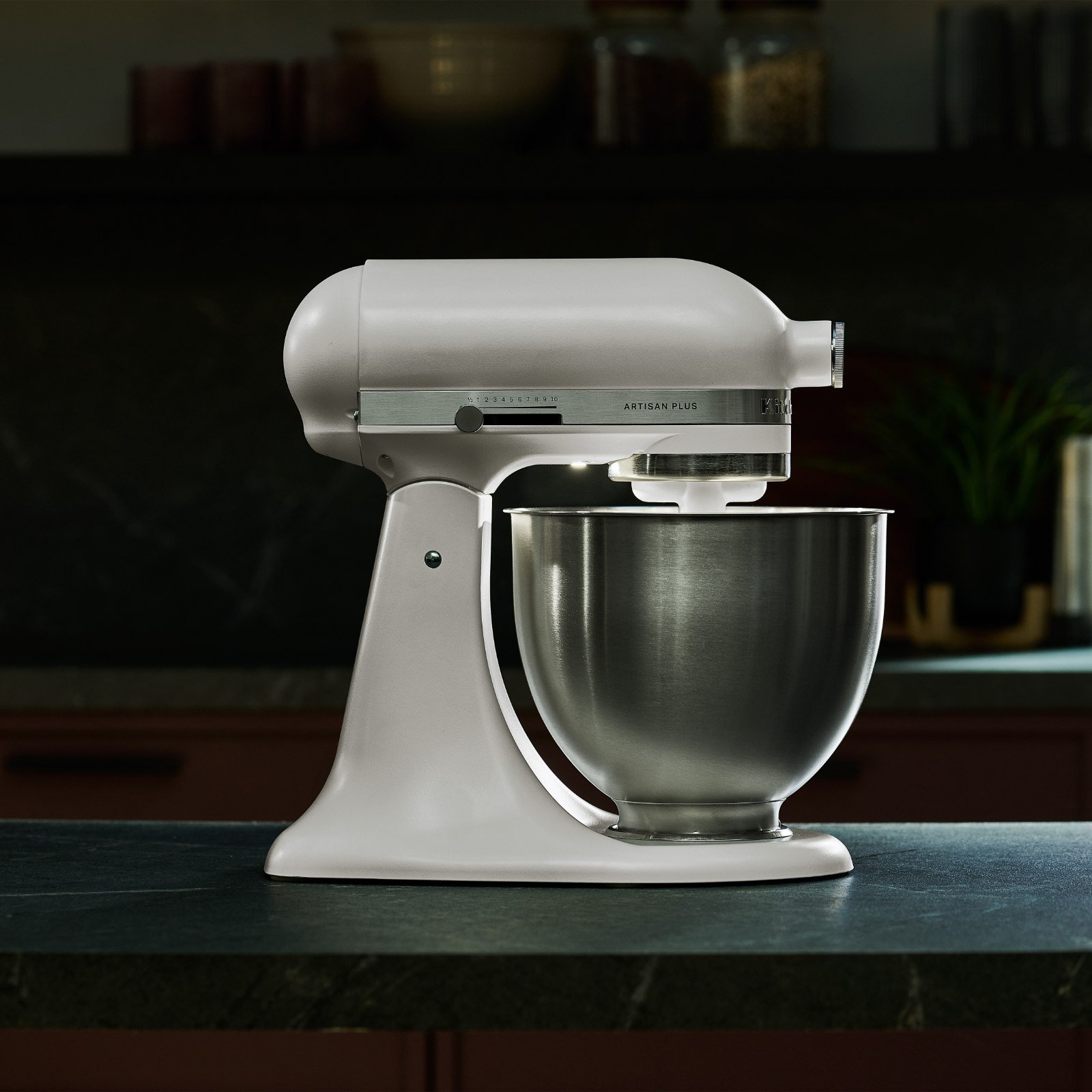 Artisan Plus 5 Qt. Tilt-Head Stand Mixer 1 Artisan Plus 5 Qt. Tilt-Head Stand Mixer
