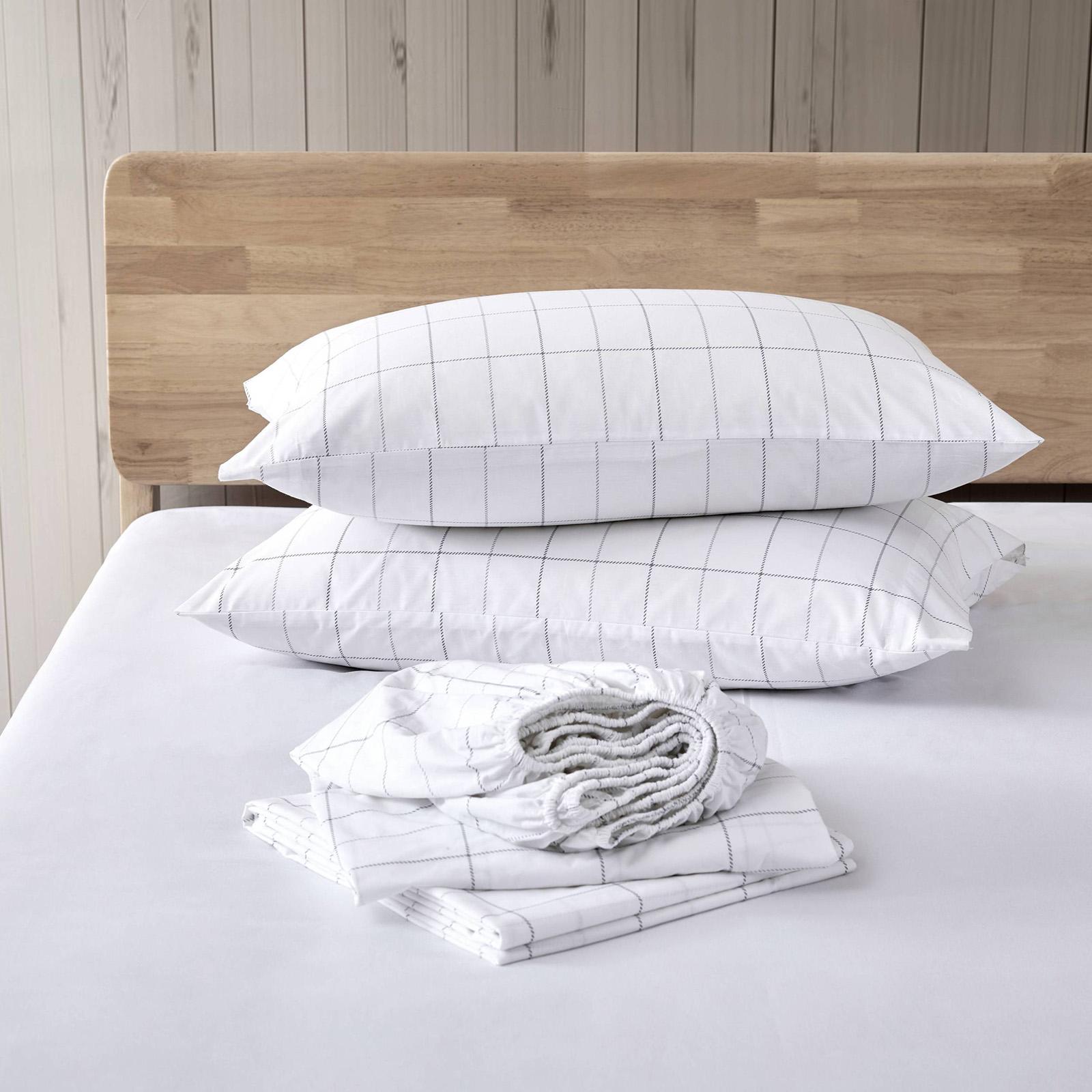 Northern Plaid 4-Piece Sheet Set 1 Northern Plaid 4-Piece Sheet Set