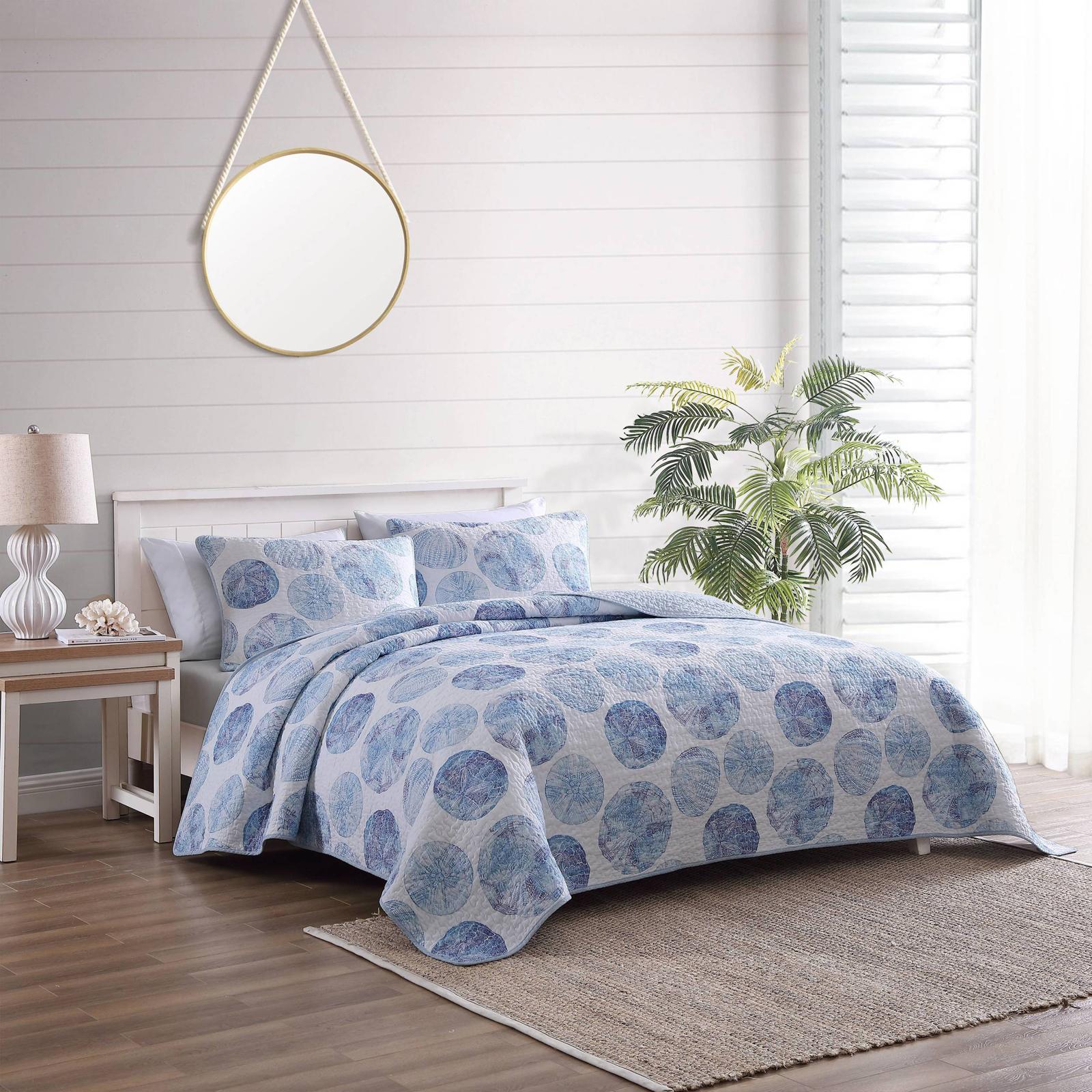 Ocean Isle 3-Piece Reversible Quilt Set 4 Ocean Isle 3-Piece Reversible Quilt Set
