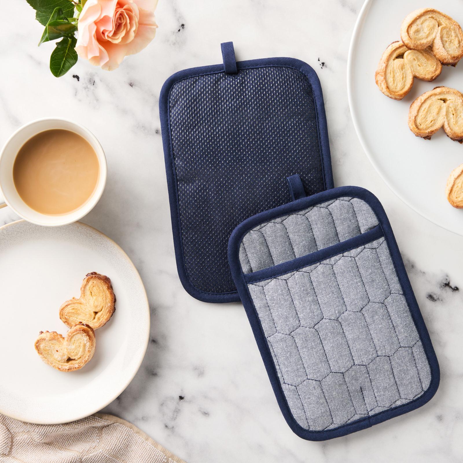 Honeycomb Chambray Pot Holder, Set of 2 12 Honeycomb Chambray Pot Holder, Set of 2