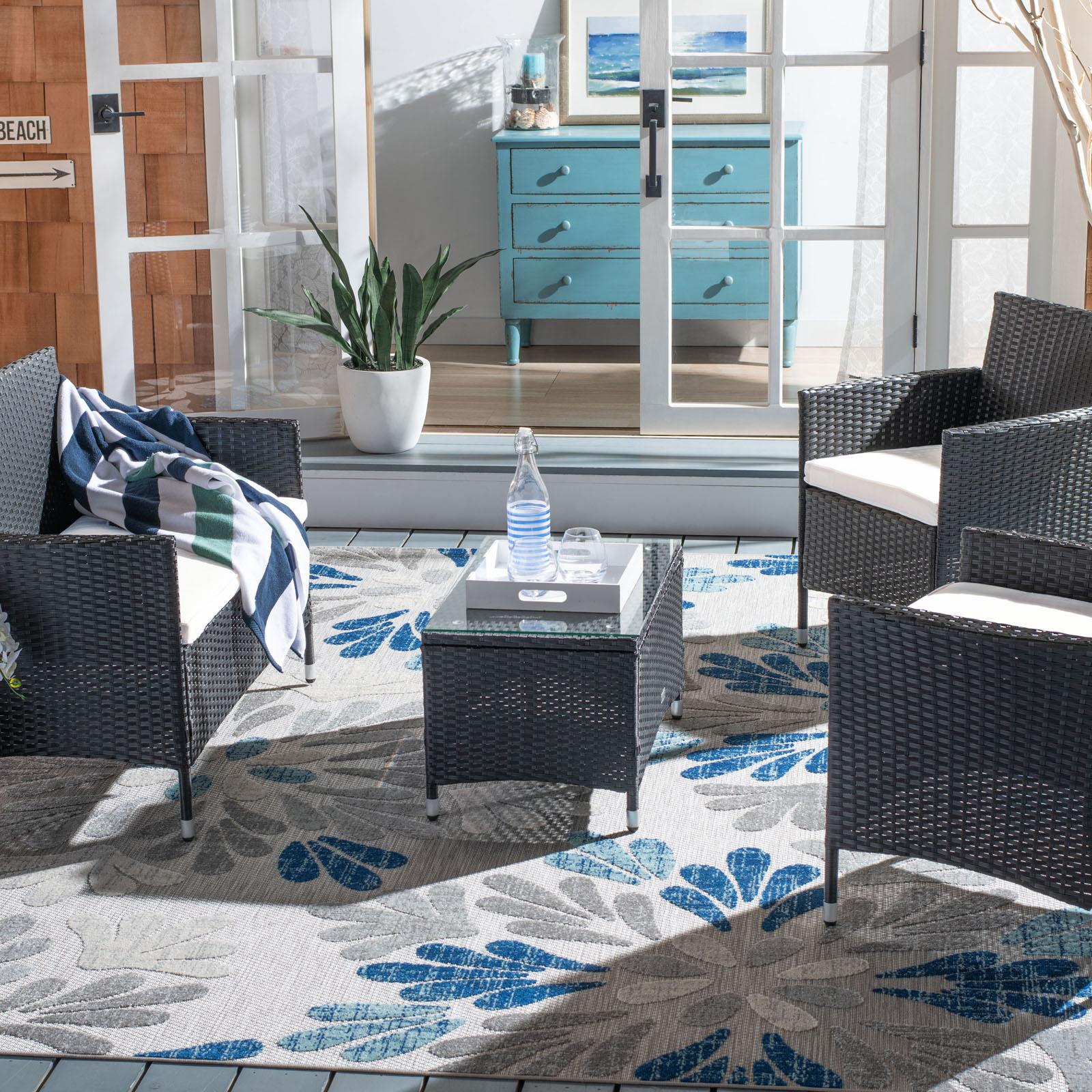 Bandele 4-Piece Outdoor Living Set 3 Bandele 4-Piece Outdoor Living Set