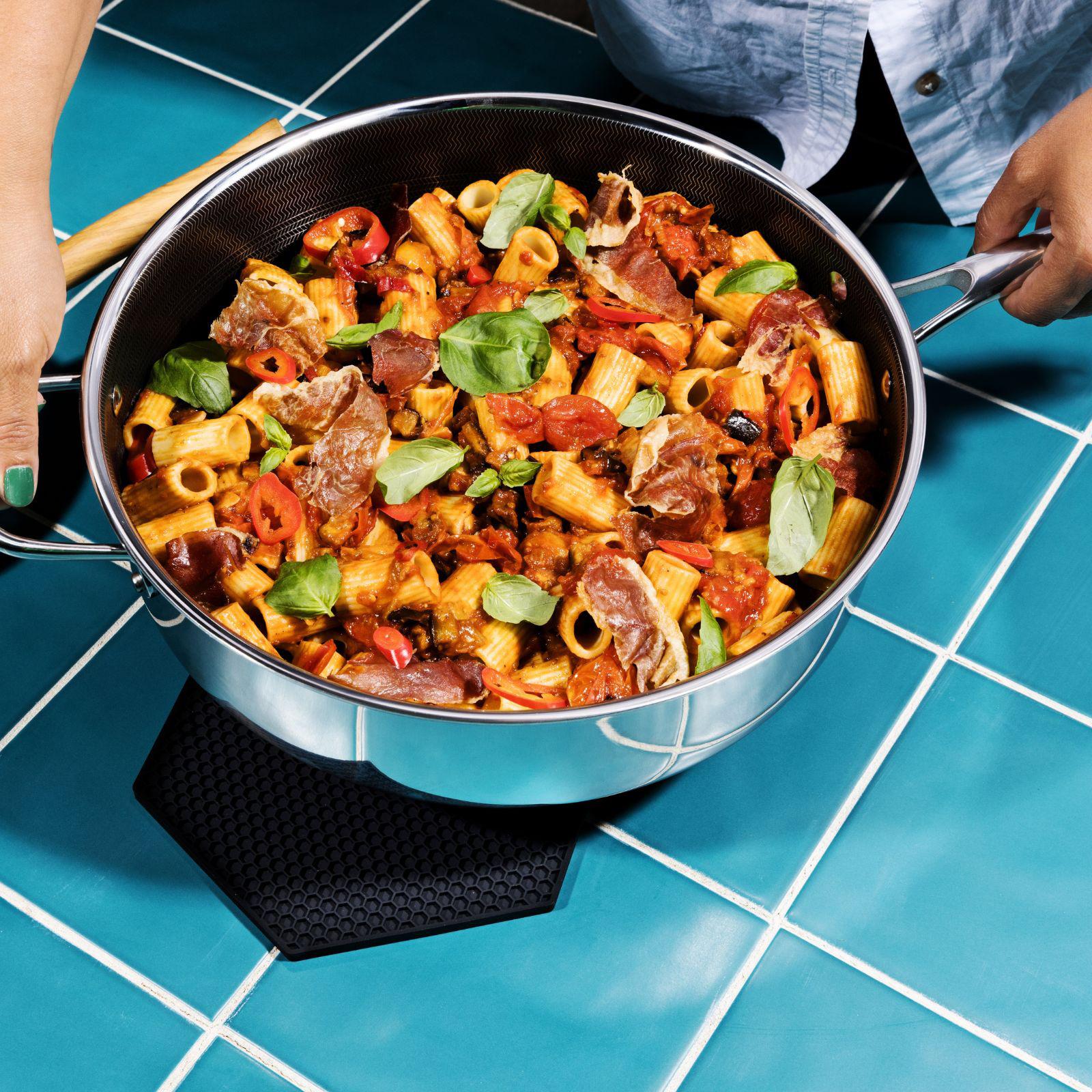 Hybrid Nonstick Deep Saute Pan with Lid 4 Hybrid Nonstick Deep Saute Pan with Lid