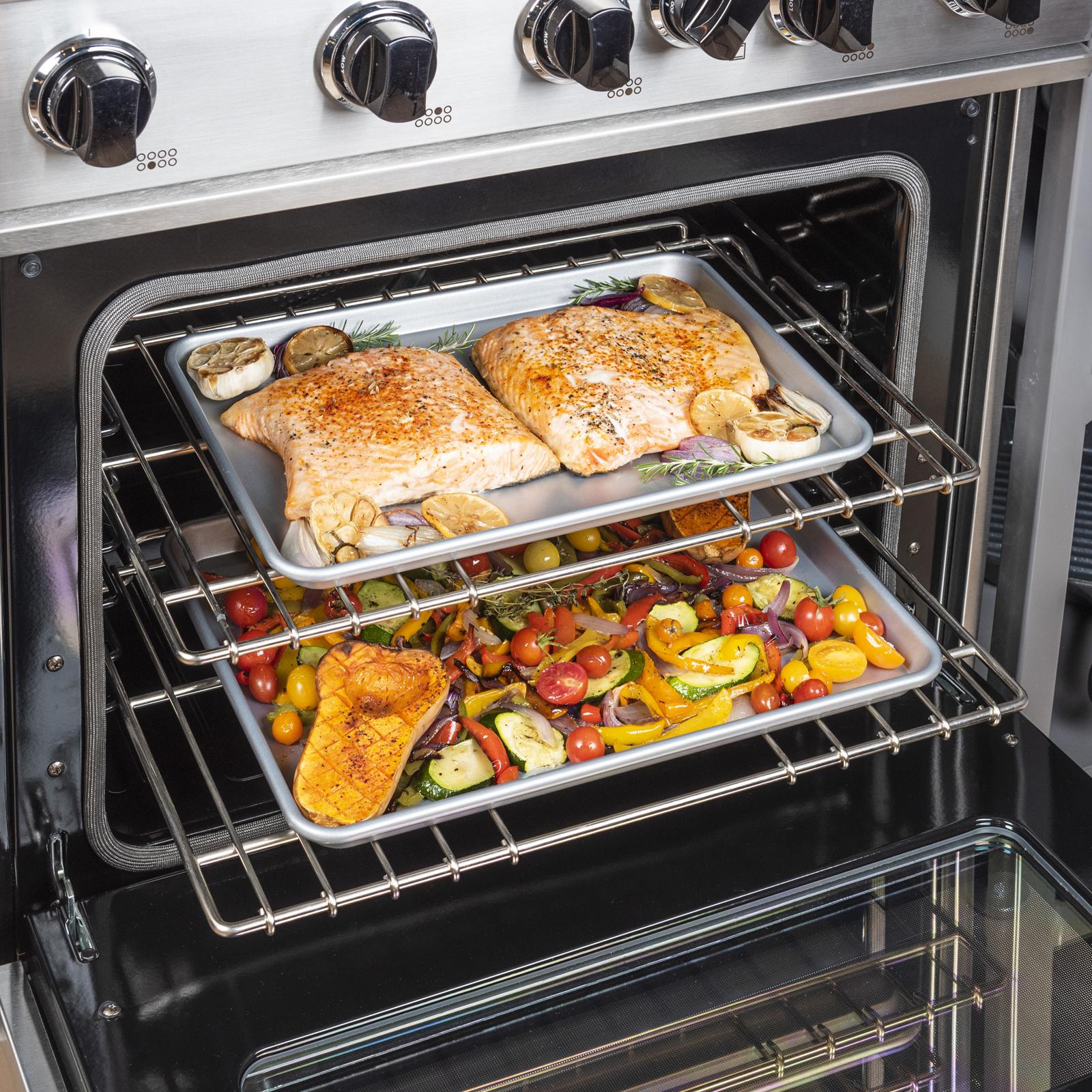 3-Piece Nonstick Baking Sheet Set 4 3-Piece Nonstick Baking Sheet Set
