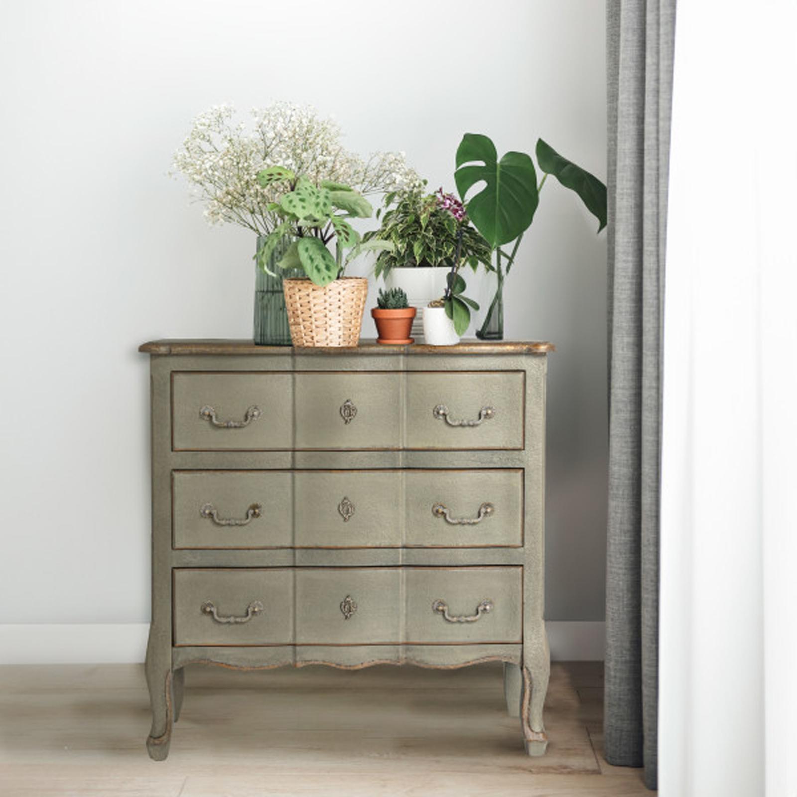 Evelyn Distressed 3-Drawer Dresser 8 Evelyn Distressed 3-Drawer Dresser