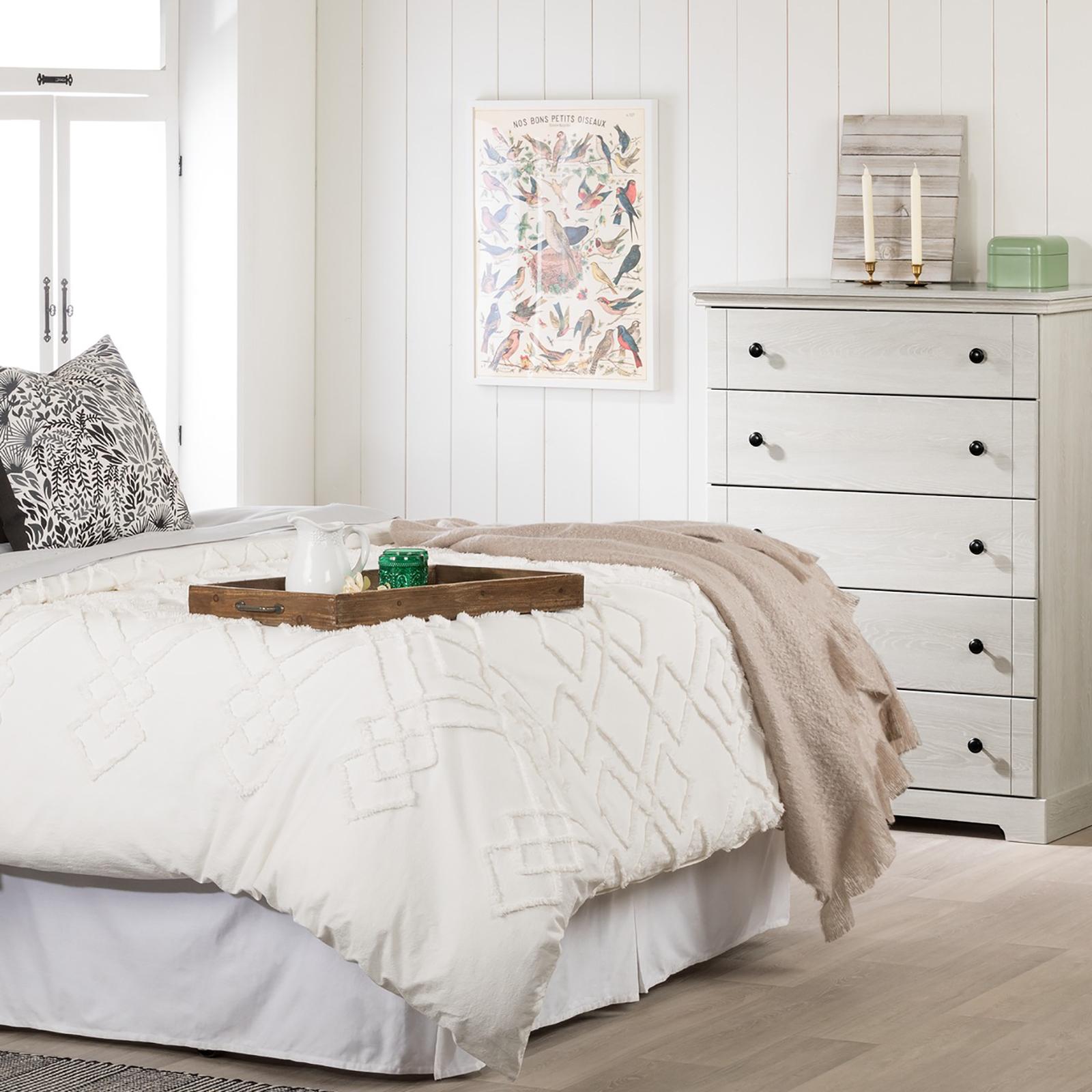 Avilla 5-Drawer Chest 2 Avilla 5-Drawer Chest