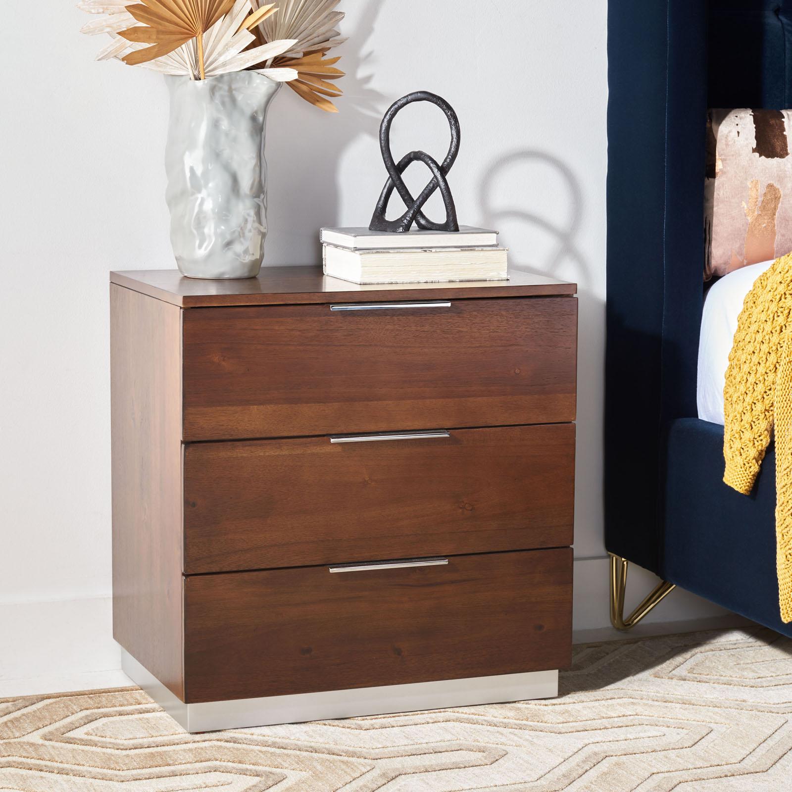 Brylin 3-Drawer Night Stand 5 Brylin 3-Drawer Night Stand